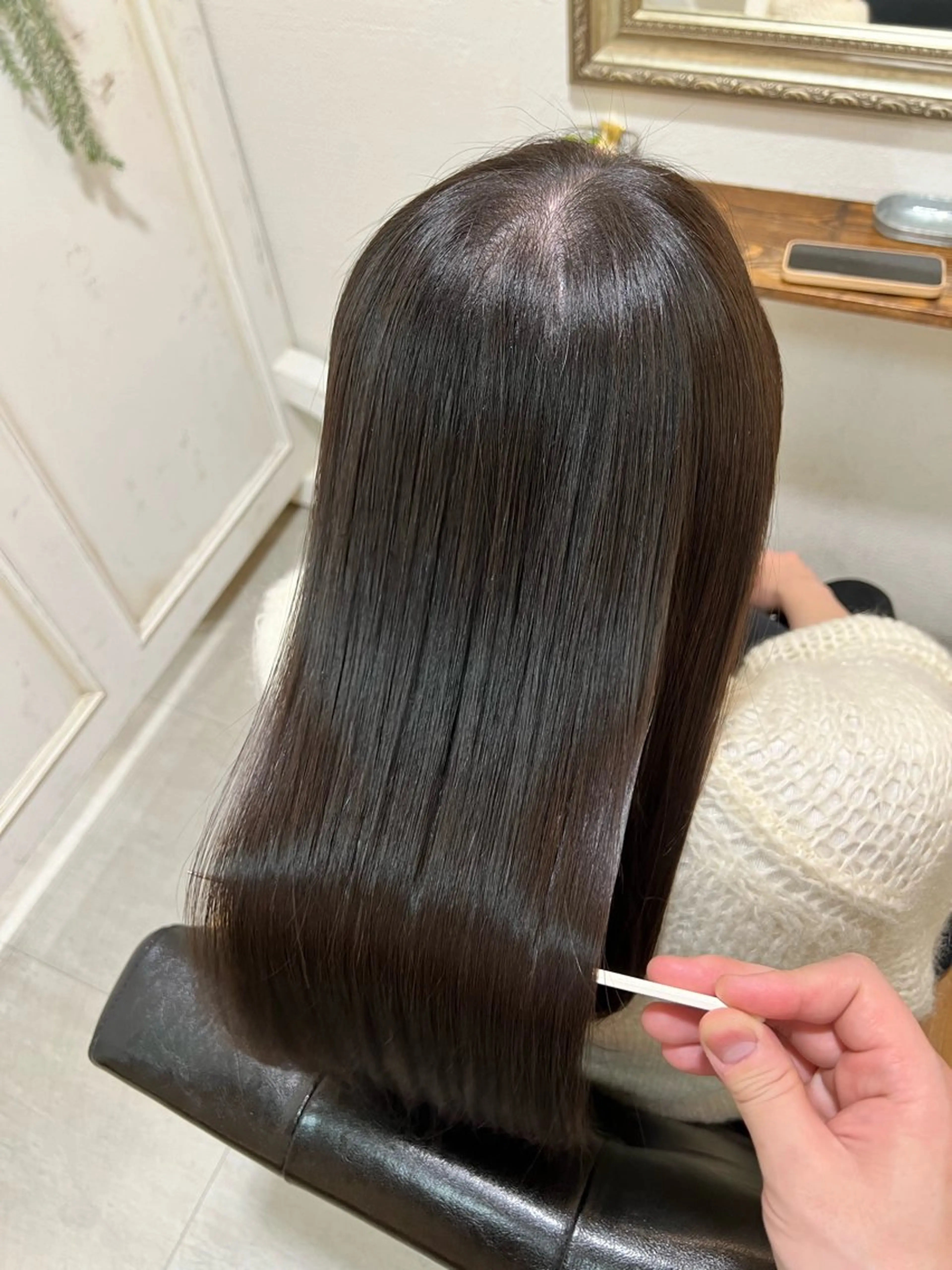 縮毛矯正、髪質改善トリートメント、美髪カットの写真