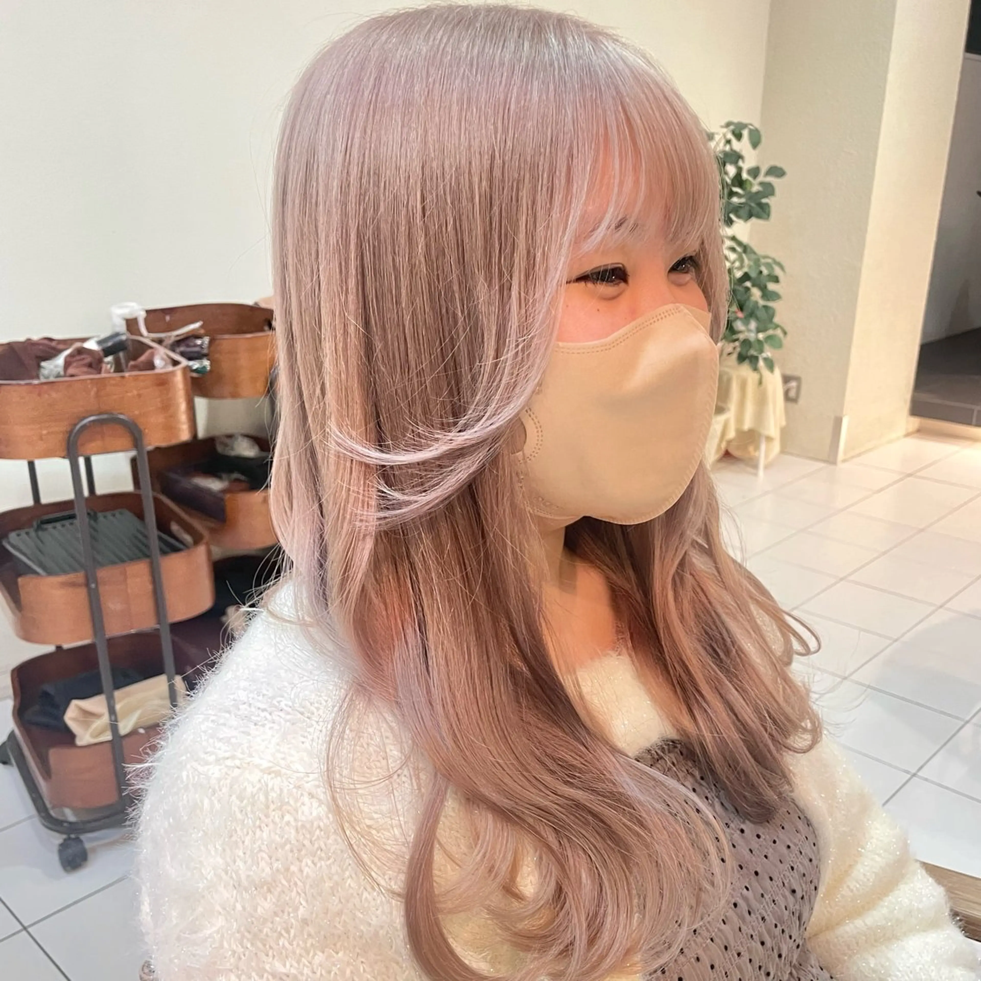 セミロング カラー ベージュカラー ブリーチ ケアブリーチ ピンクカラー ホワイトベージュ 透明感カラー/ 寺田千雅子のヘアスタイル