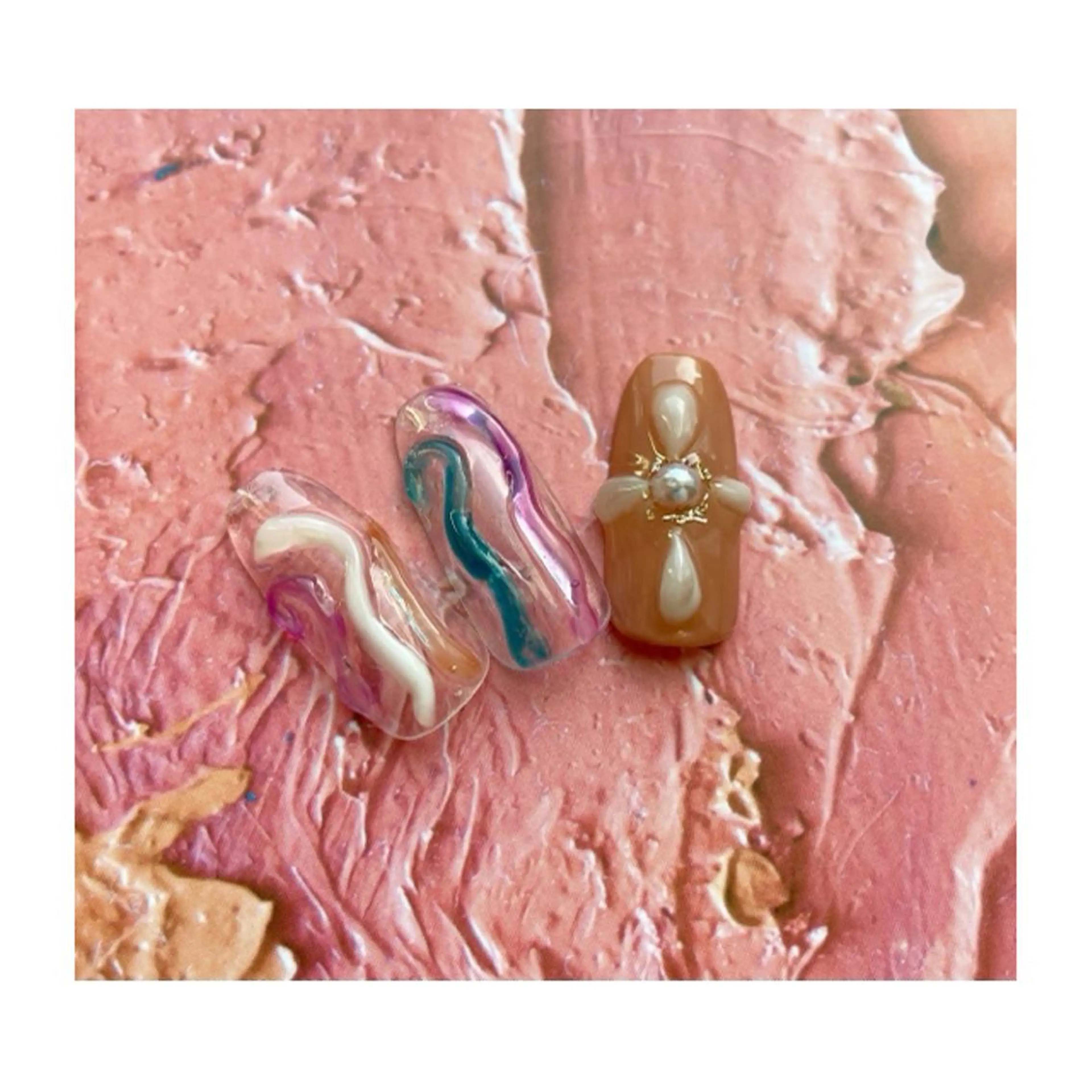 ネイル 駒月 明日香の眉毛・アイブロウイメージ