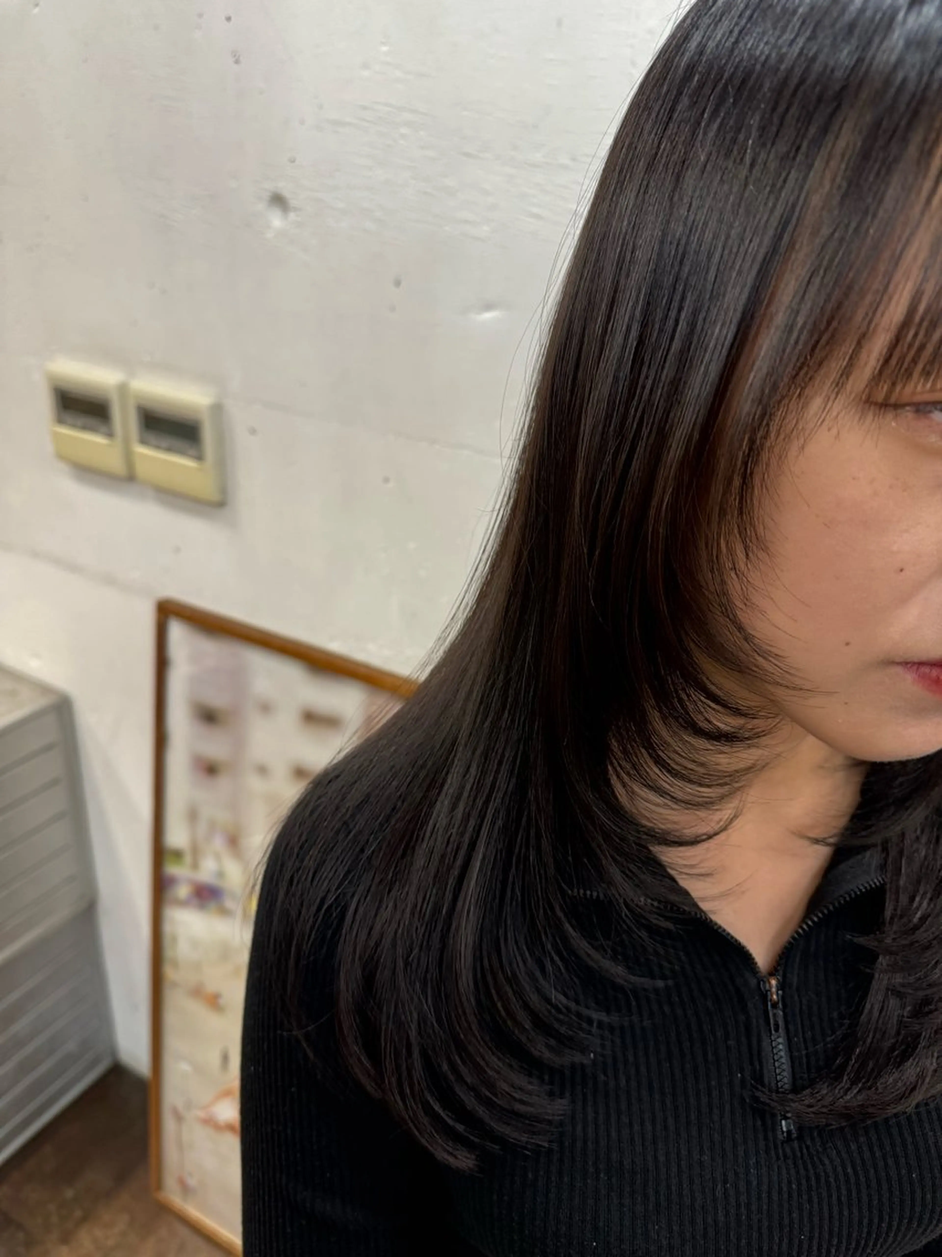 セミロング 顔周りカット ink Runaのヘアスタイル