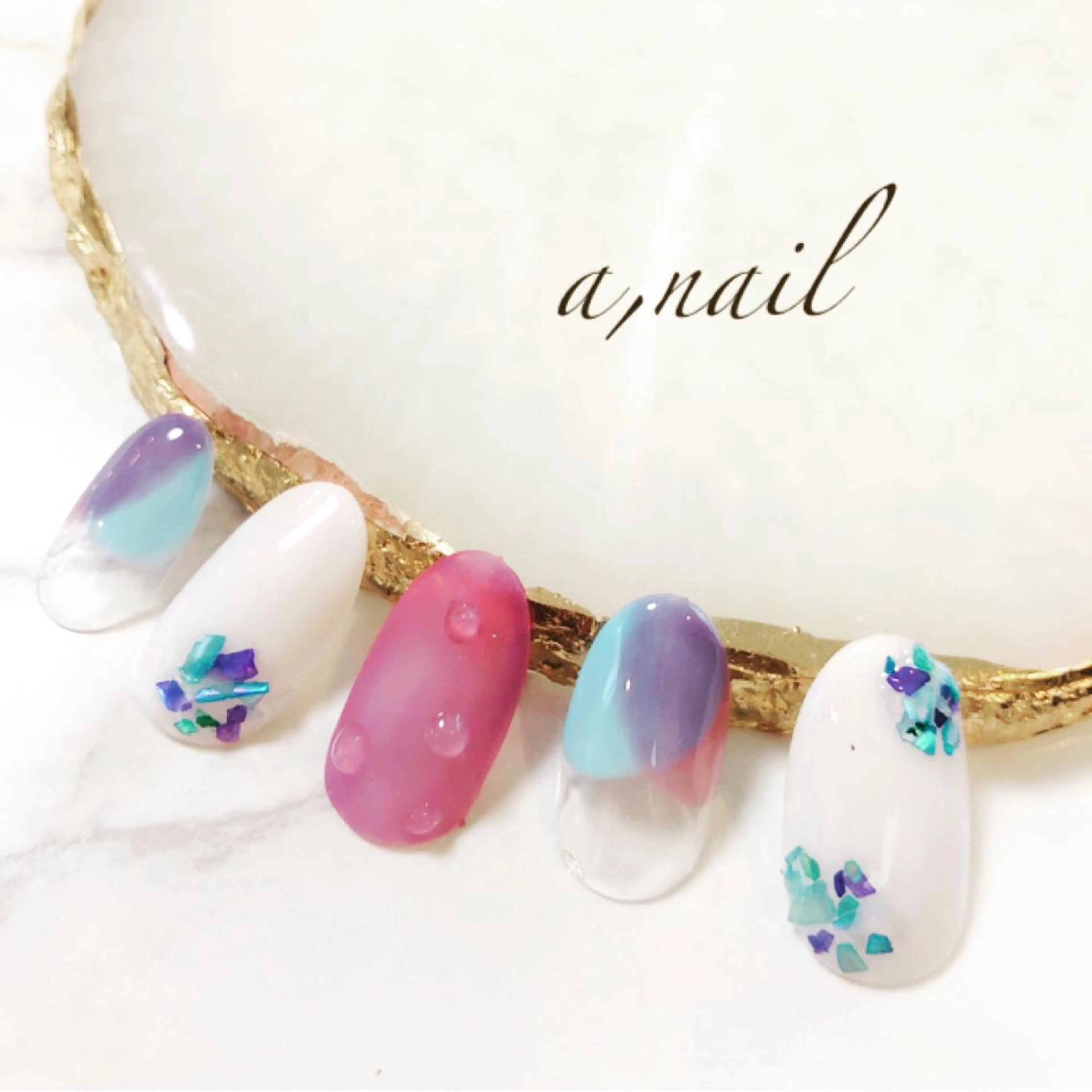 ネイル フットネイル フレンチネイル ラメ(グリッター) ミラーネイル ニュアンスネイル ハンドネイル ネイルサロン エーネイルのネイルデザイン