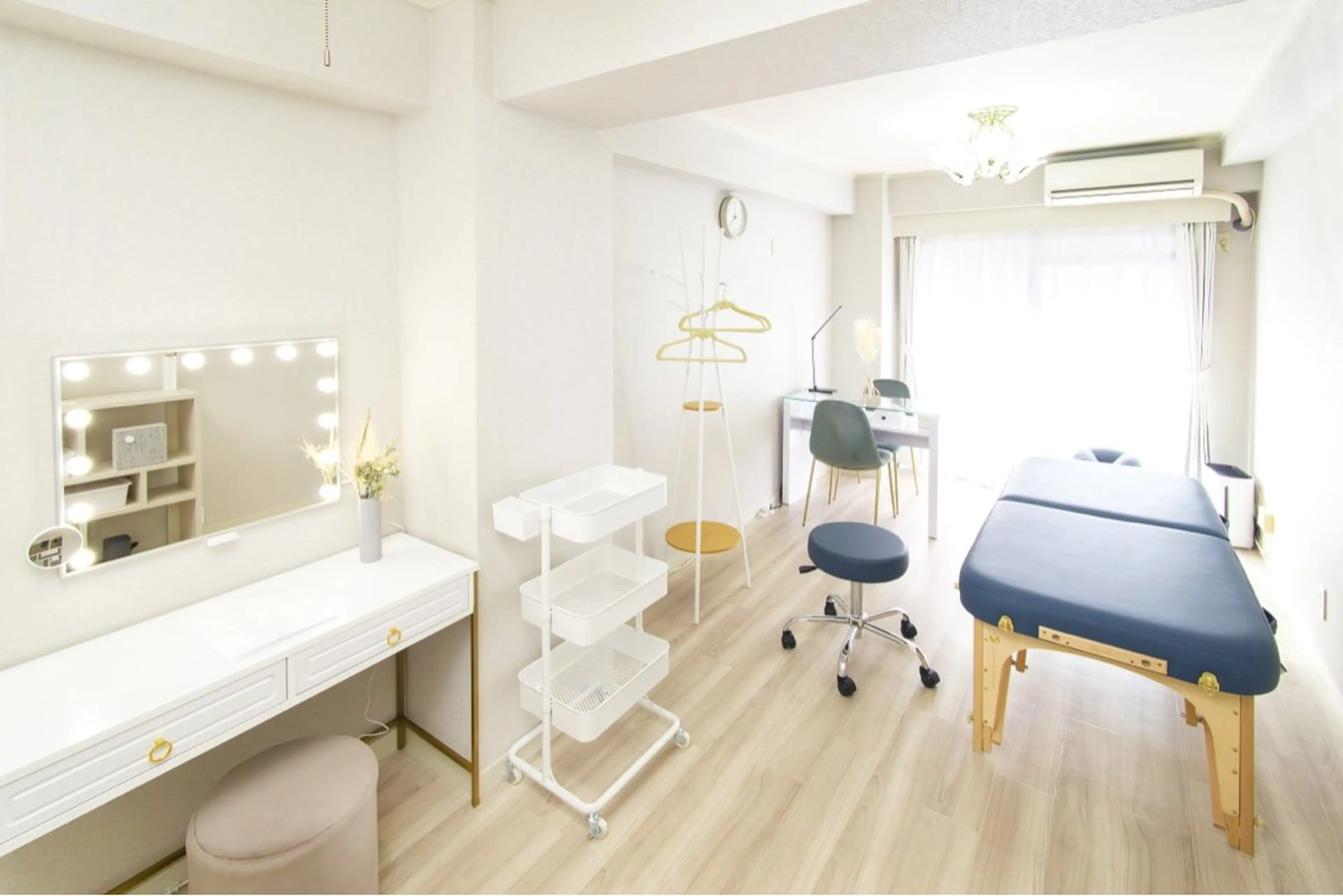 ワイズ　デュー所属・成島 雅人のエステ・リラクイメージ