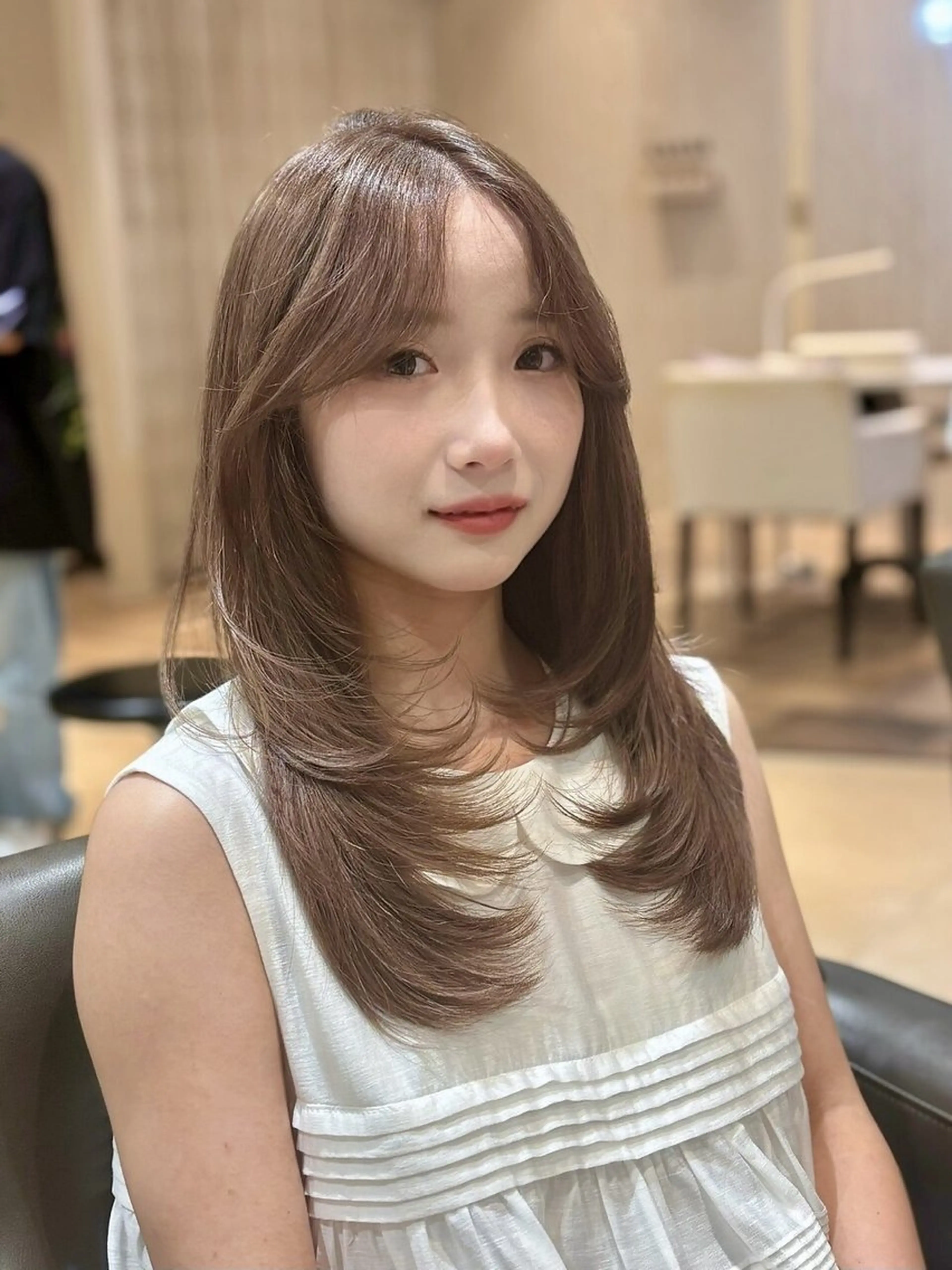 ミディアム カット トリートメント Maison髪質改善 レイヤー/三宮のヘアスタイル