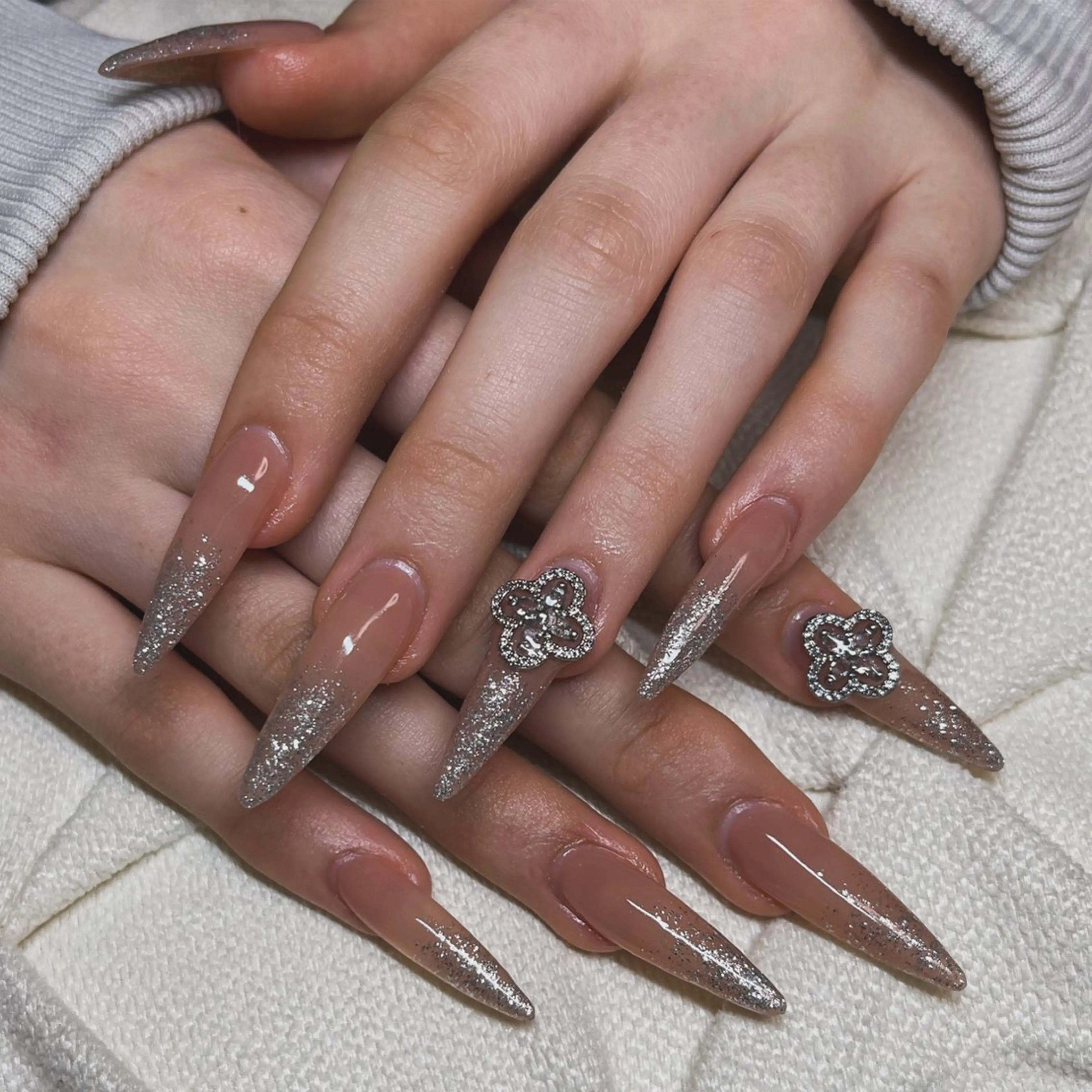 ネイル ハンドネイル nail.salon .Reversalのネイルデザイン