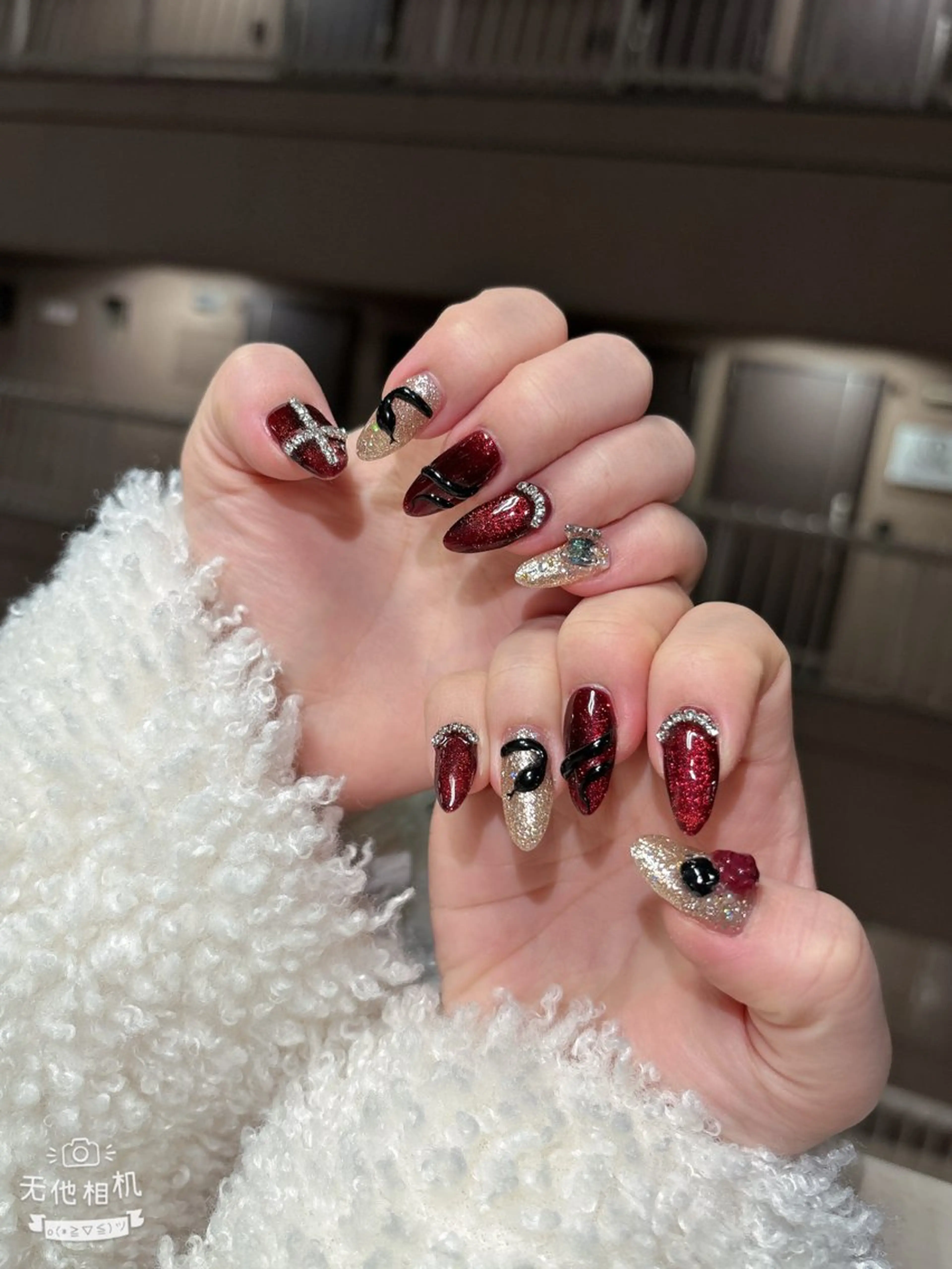 ネイル 成人式 ジェルネイル ロングネイル マグネットネイル ミディアムネイル ハンドネイル MoMoA Nail ネイル長さ出し専門店のネイルデザイン