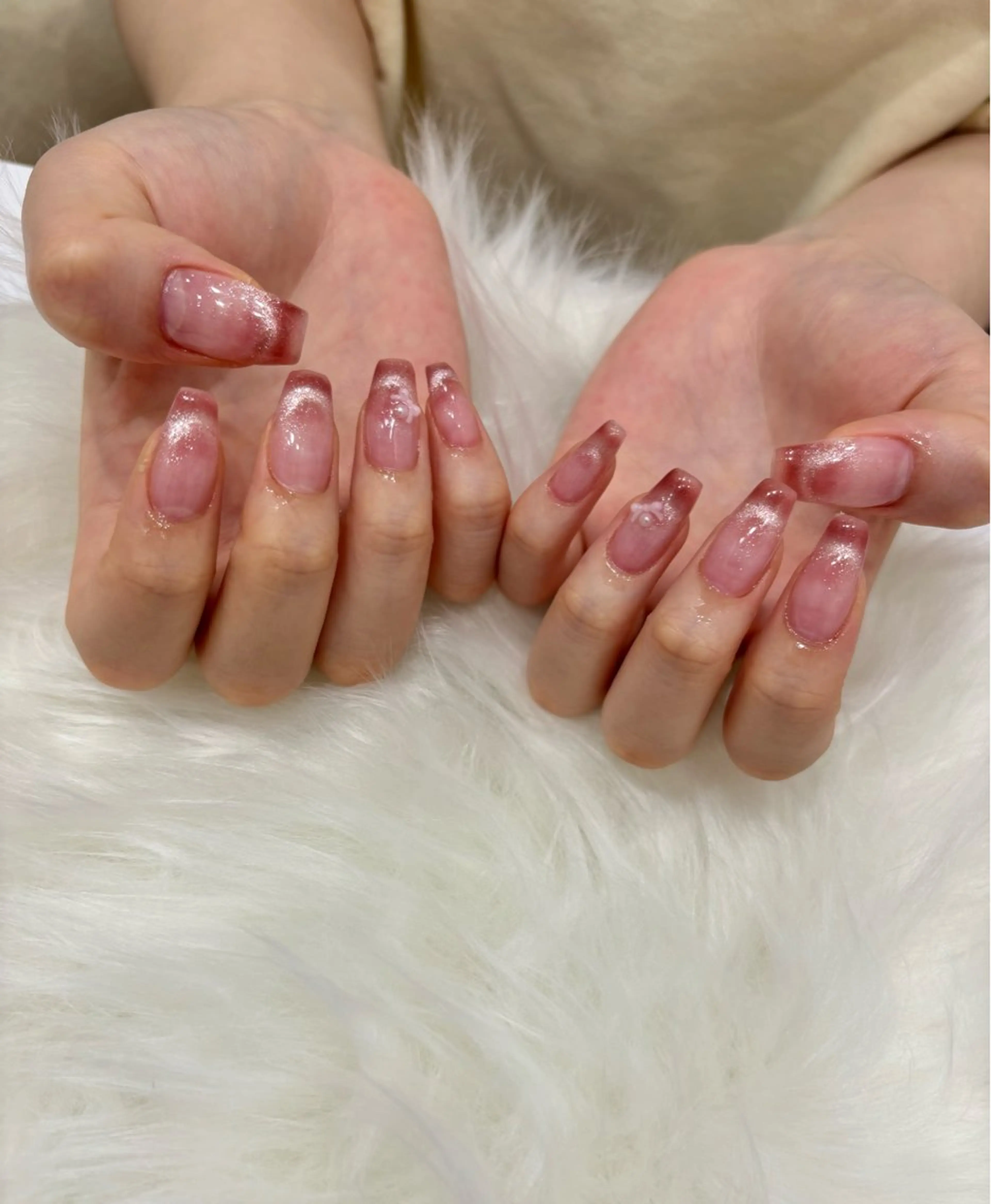 ミディアム 韓国風ヘア ハンドネイル Angie Nail所属・Angie Nail CHIYURIのネイルデザイン