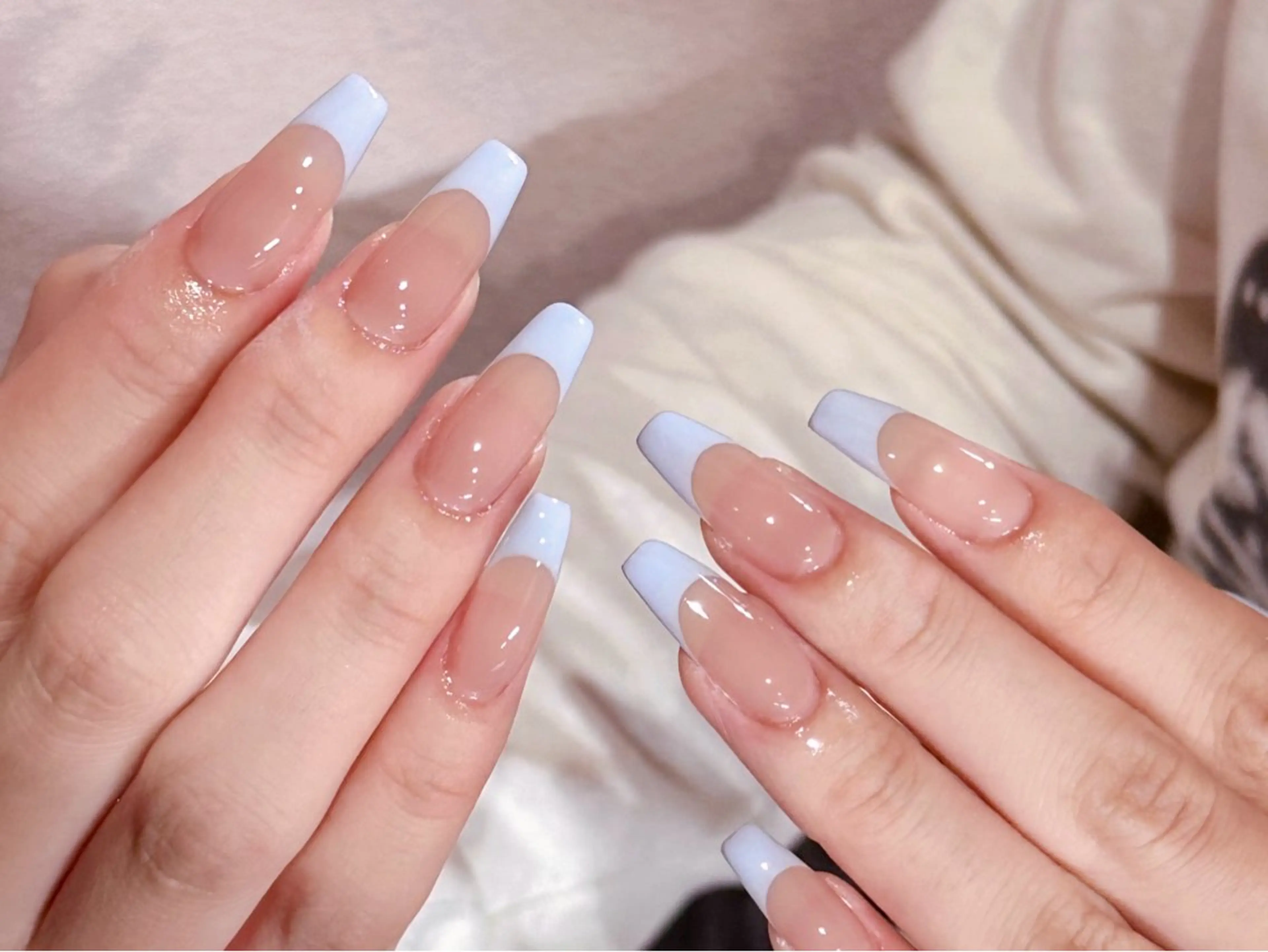 チップ長さ出し✨美フォルムフレンチネイル¥18700 💕🤍(ベースカラー込み)の写真