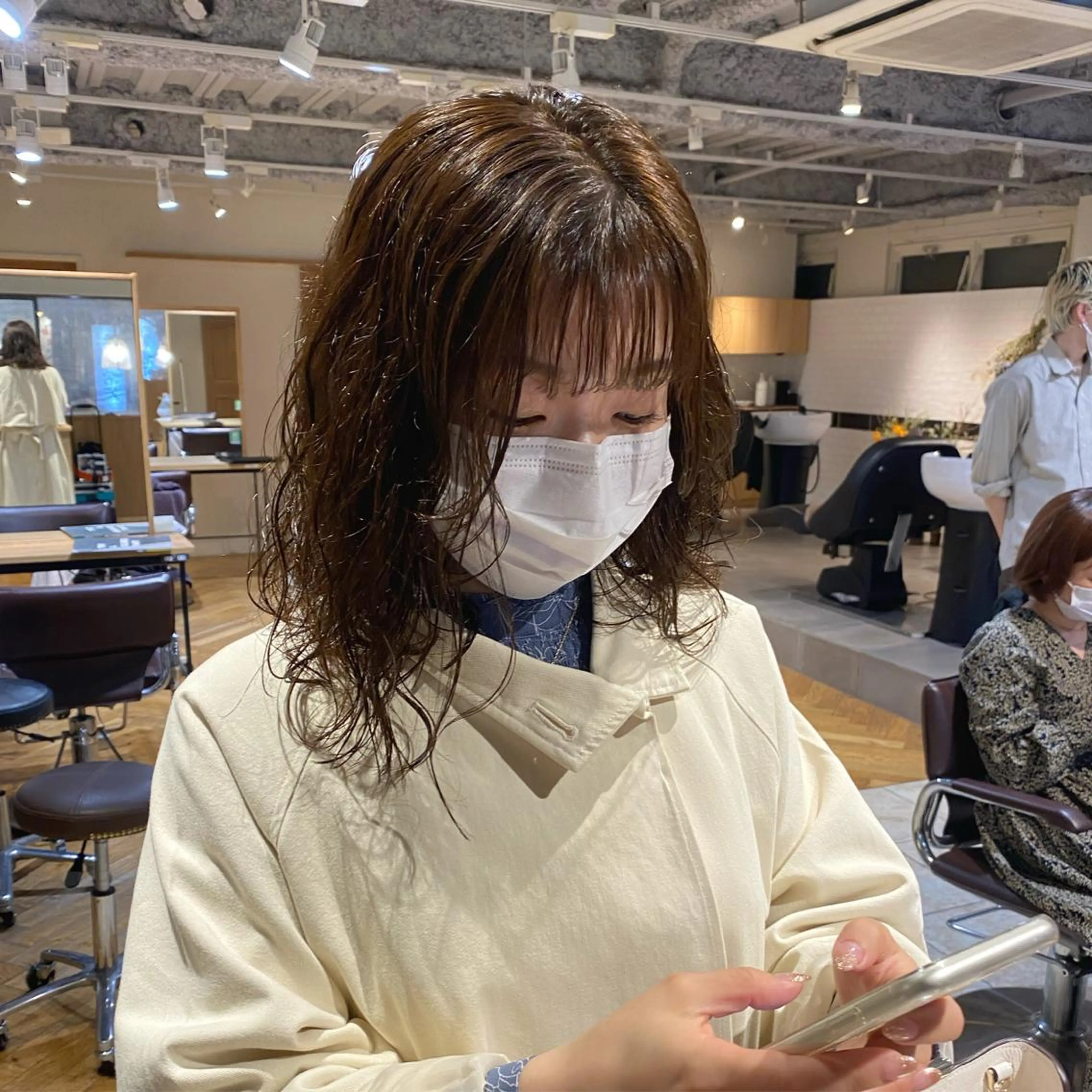 ミディアム パーマ ミディアムパーマ io濱川 遥のヘアスタイル