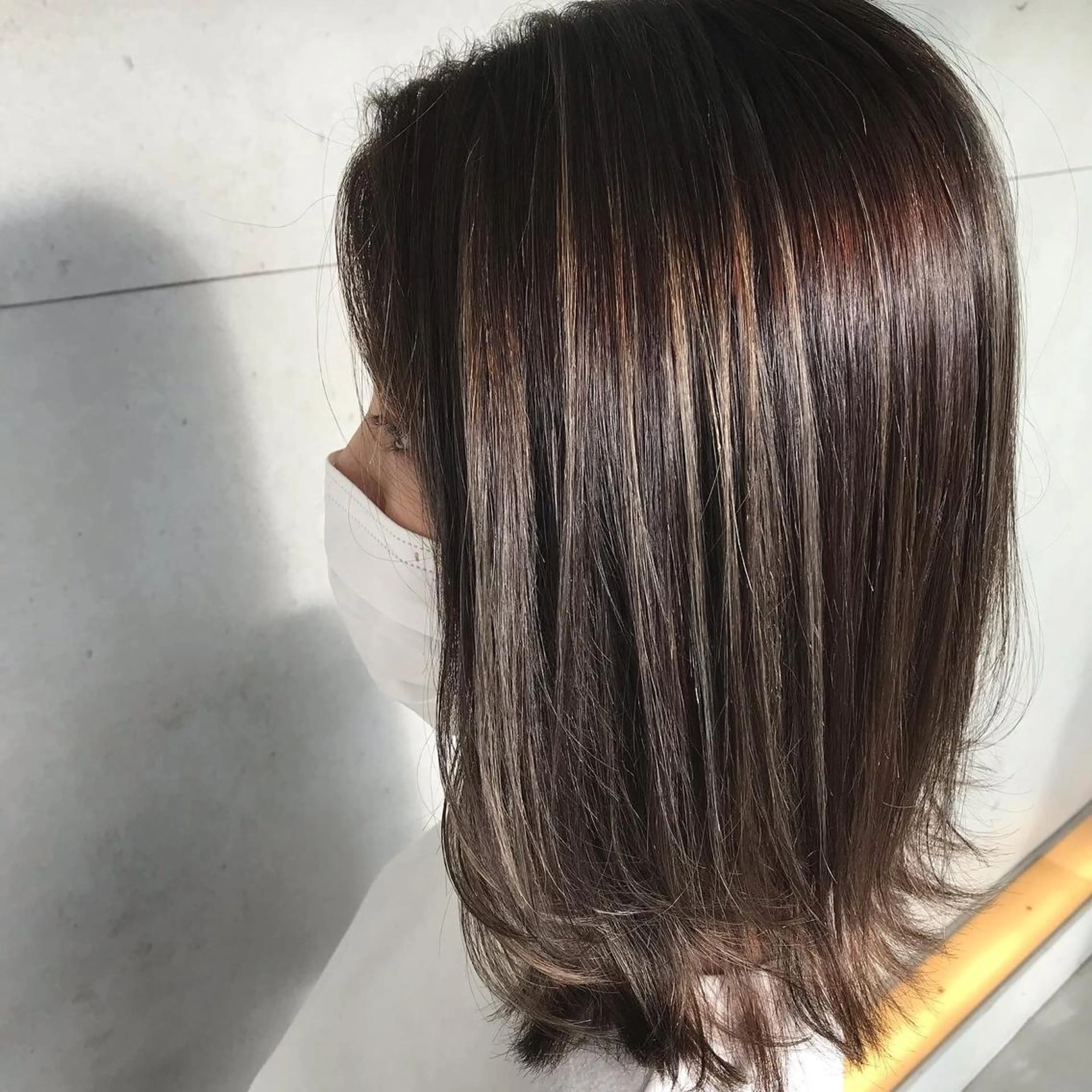 ミディアム カラー ハイライトカラー ハイライト hair make addict (ヘアーメイク アディクト)所属・addict⭐️ 江川　颯也💎のヘアスタイル