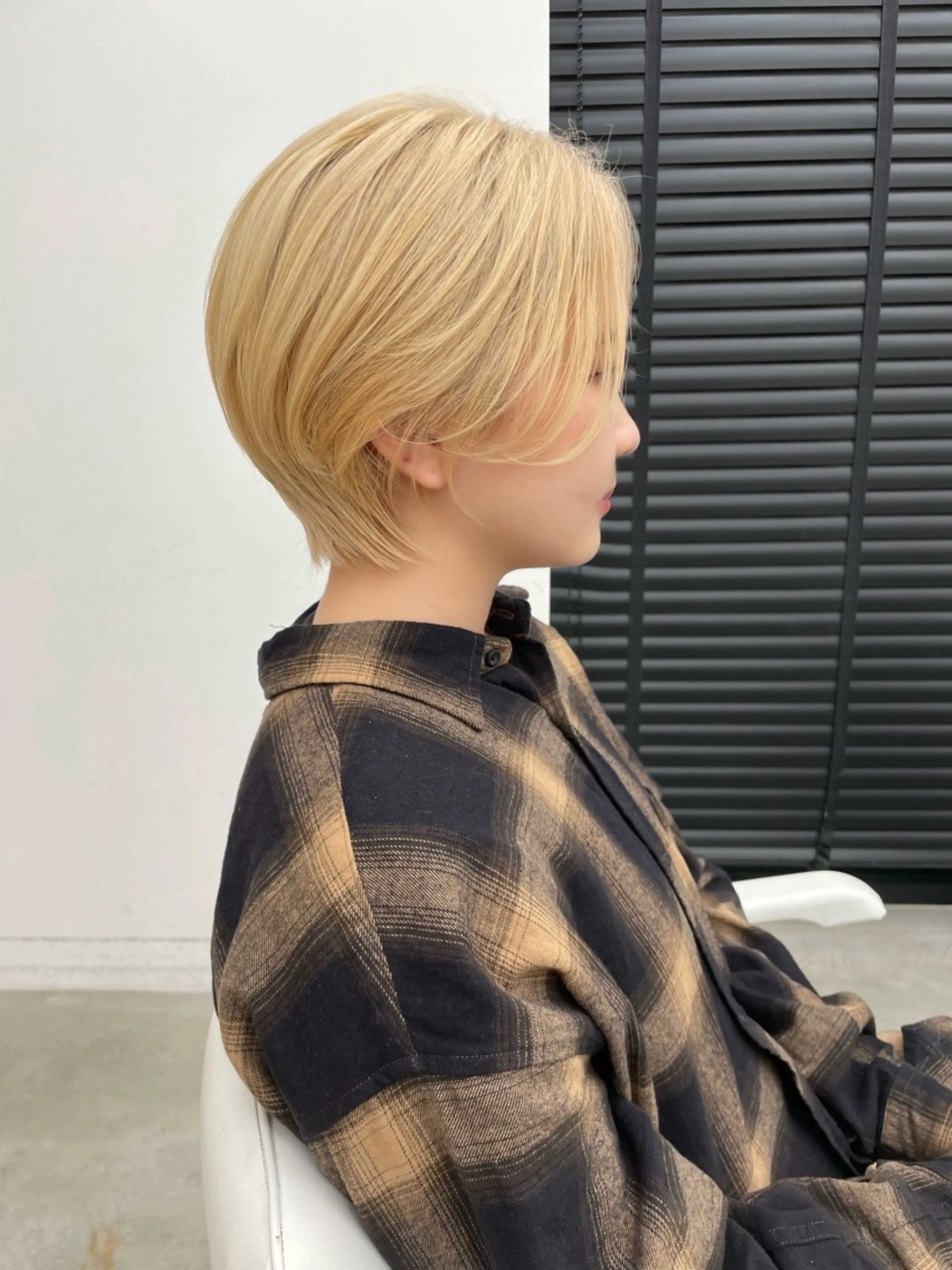 カラー ブリーチ 🌟満足度No.1/ 似合わせ/AYA🌟のヘアスタイル