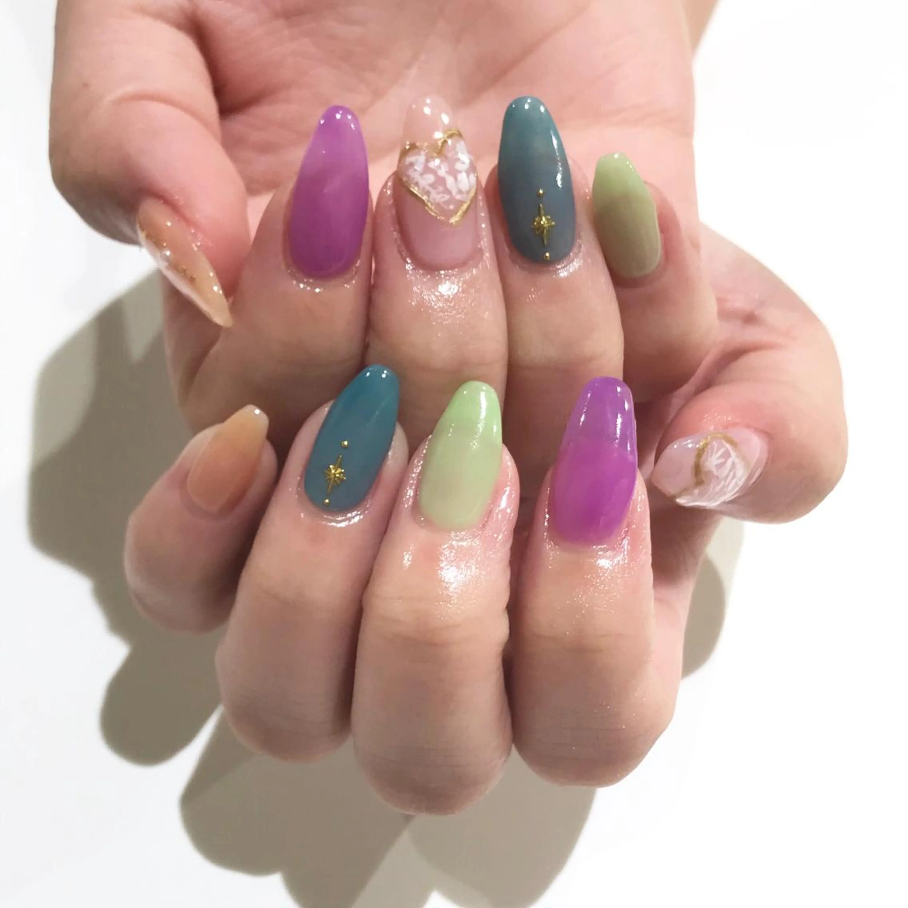 ネイル 舞田 苑香のネイルデザイン