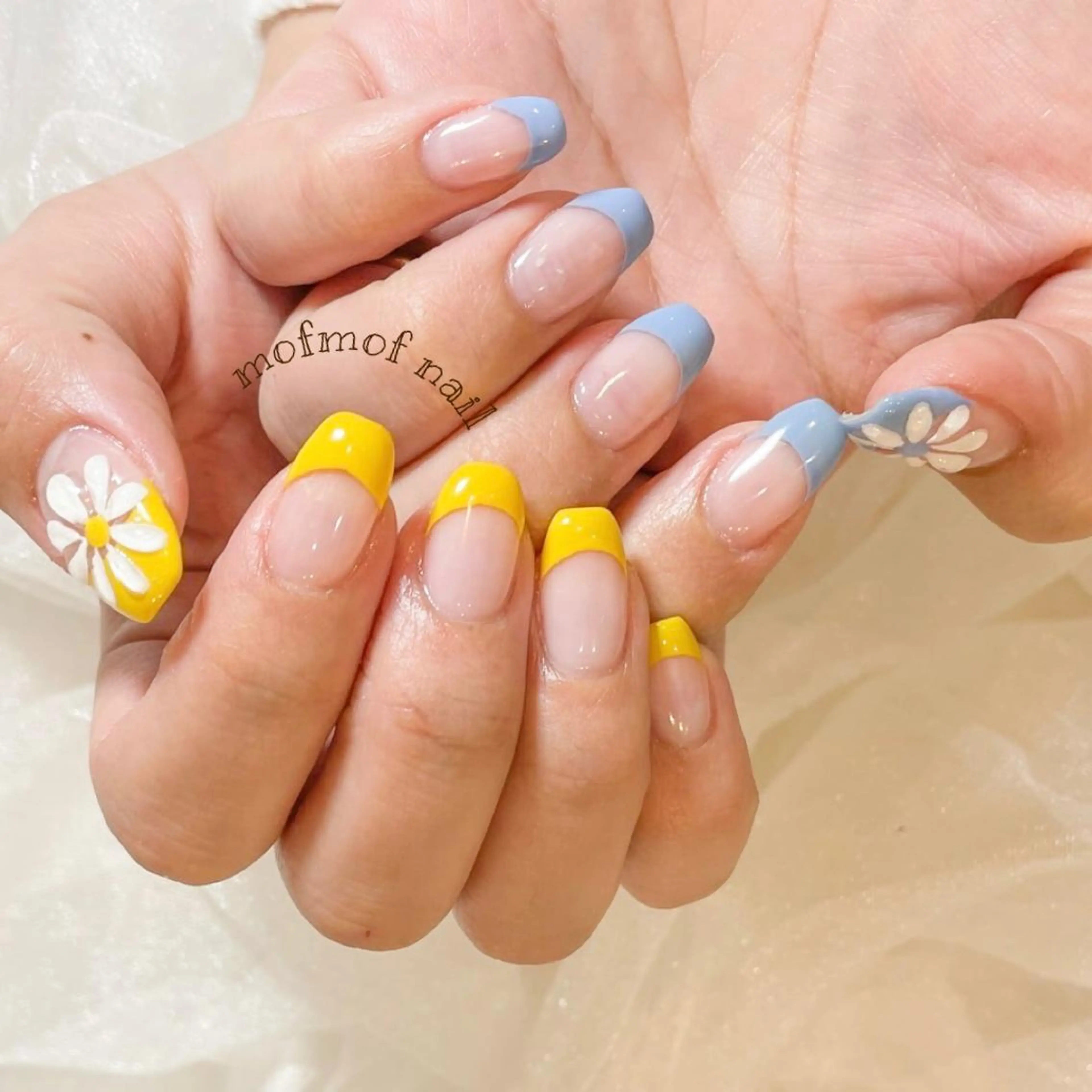 ネイル フレンチネイル 春ネイル mofmofnail 🌿shimizuのネイルデザイン