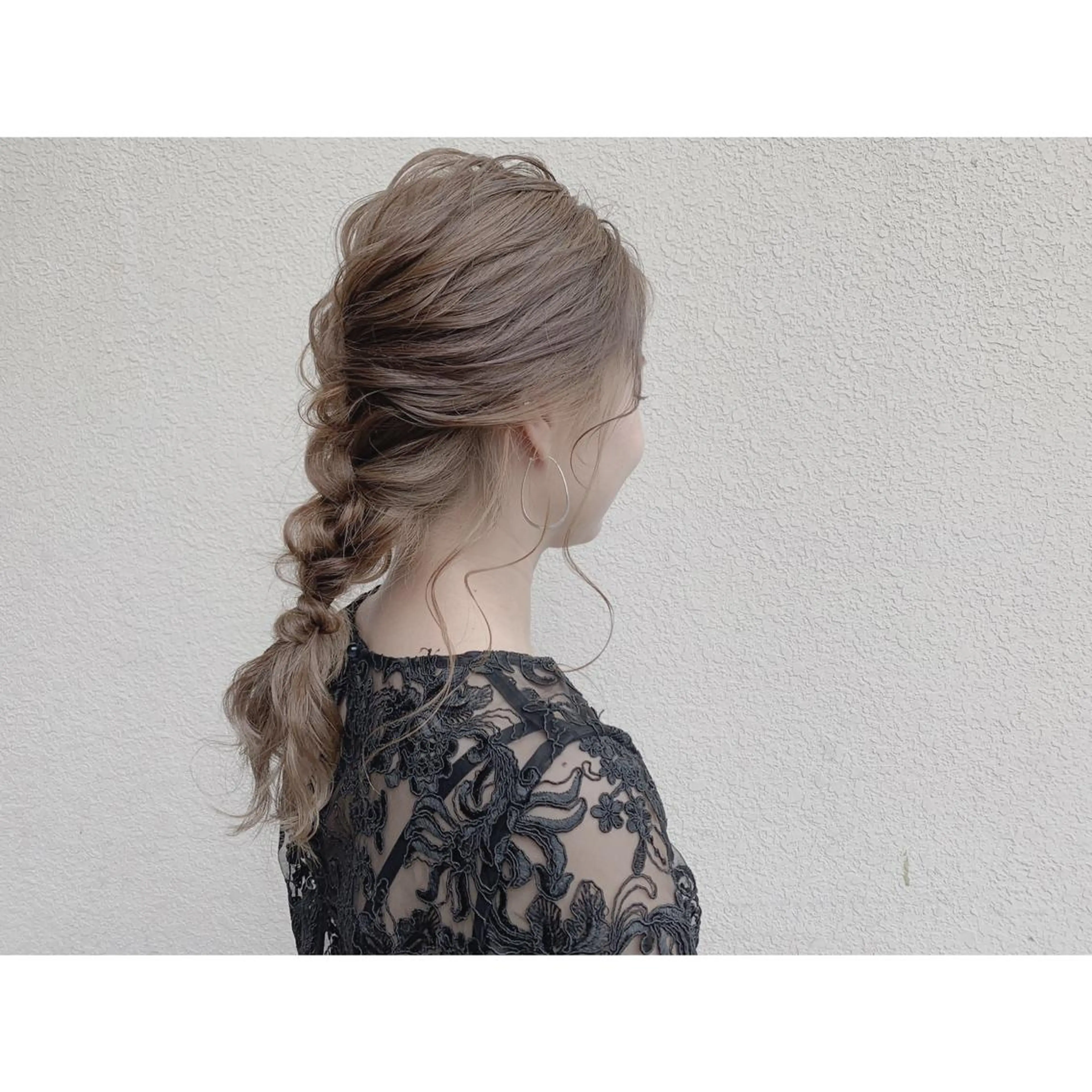 ロング ヘアアレンジ ハイライト なかにし まゆみのヘアスタイル