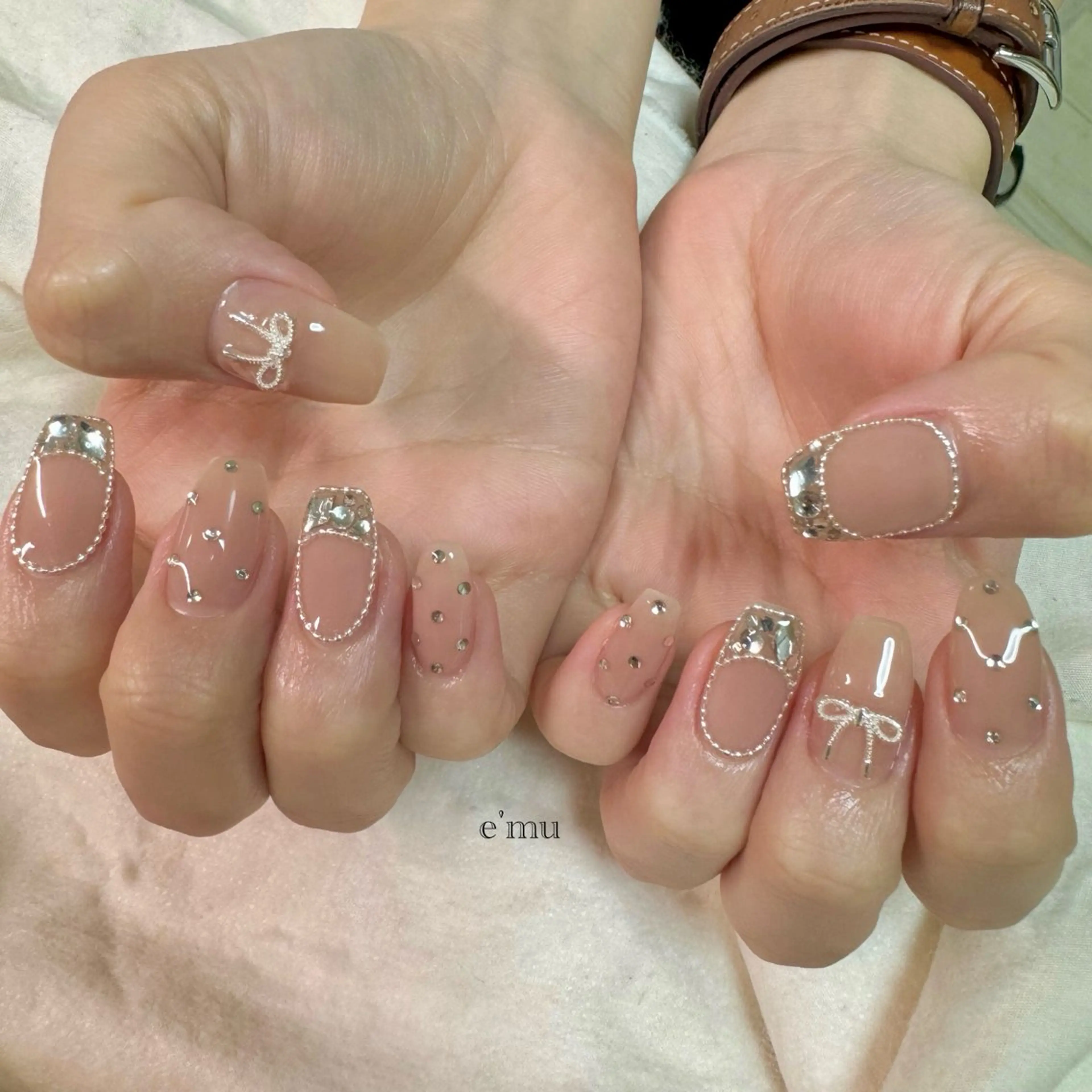ネイル フレンチネイル リボン ハンドネイル nail salon e'mu💐のネイルデザイン
