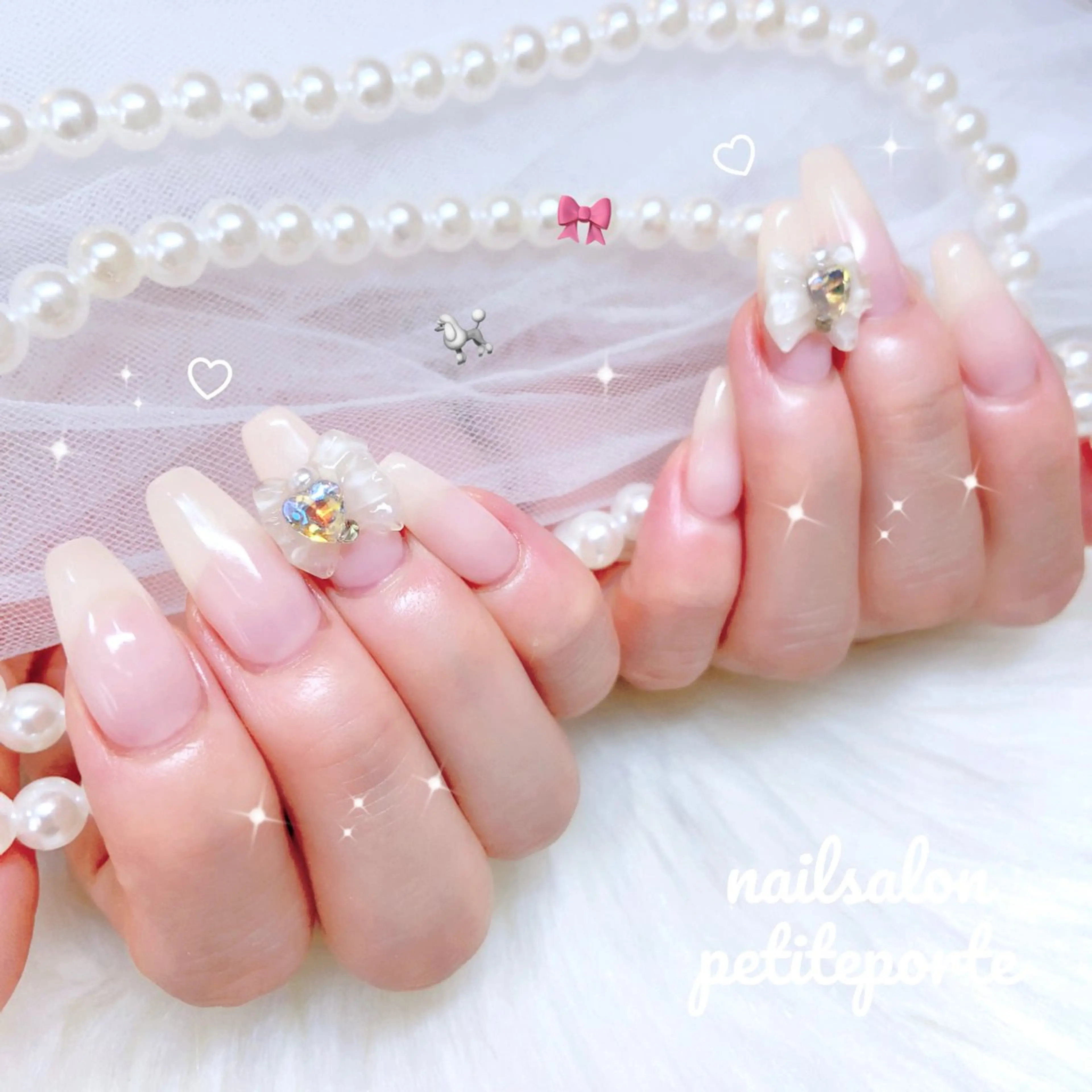 ネイル ワンカラーネイル リボン シンプルネイル ハンドネイル nailsalon petite porte所属・petite porteのネイルデザイン