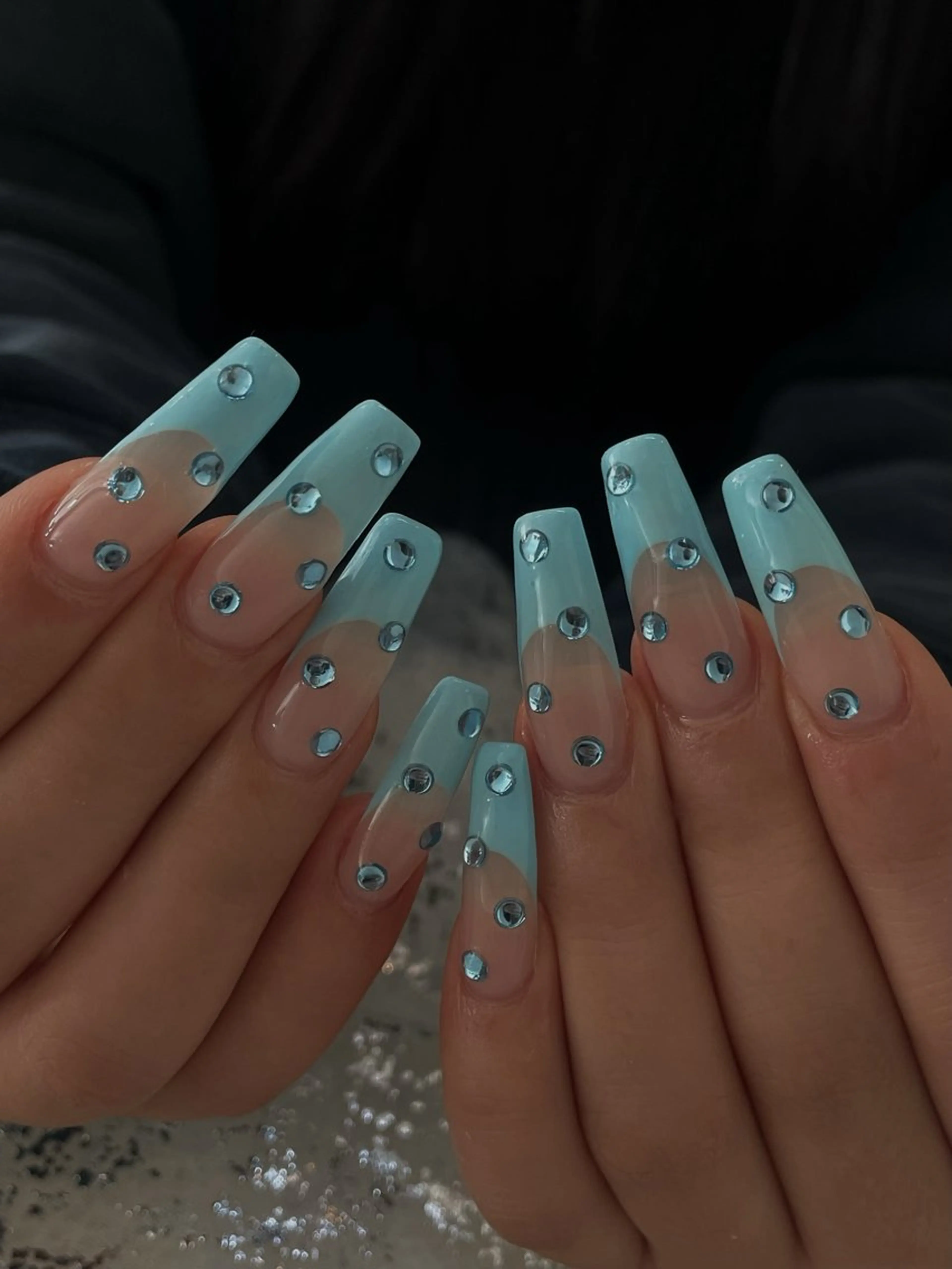 ネイル オーロラネイル フレンチネイル 氷ネイル・うるうるネイル ロングネイル ハンドネイル SoLuna 【ソルナ】のネイルデザイン