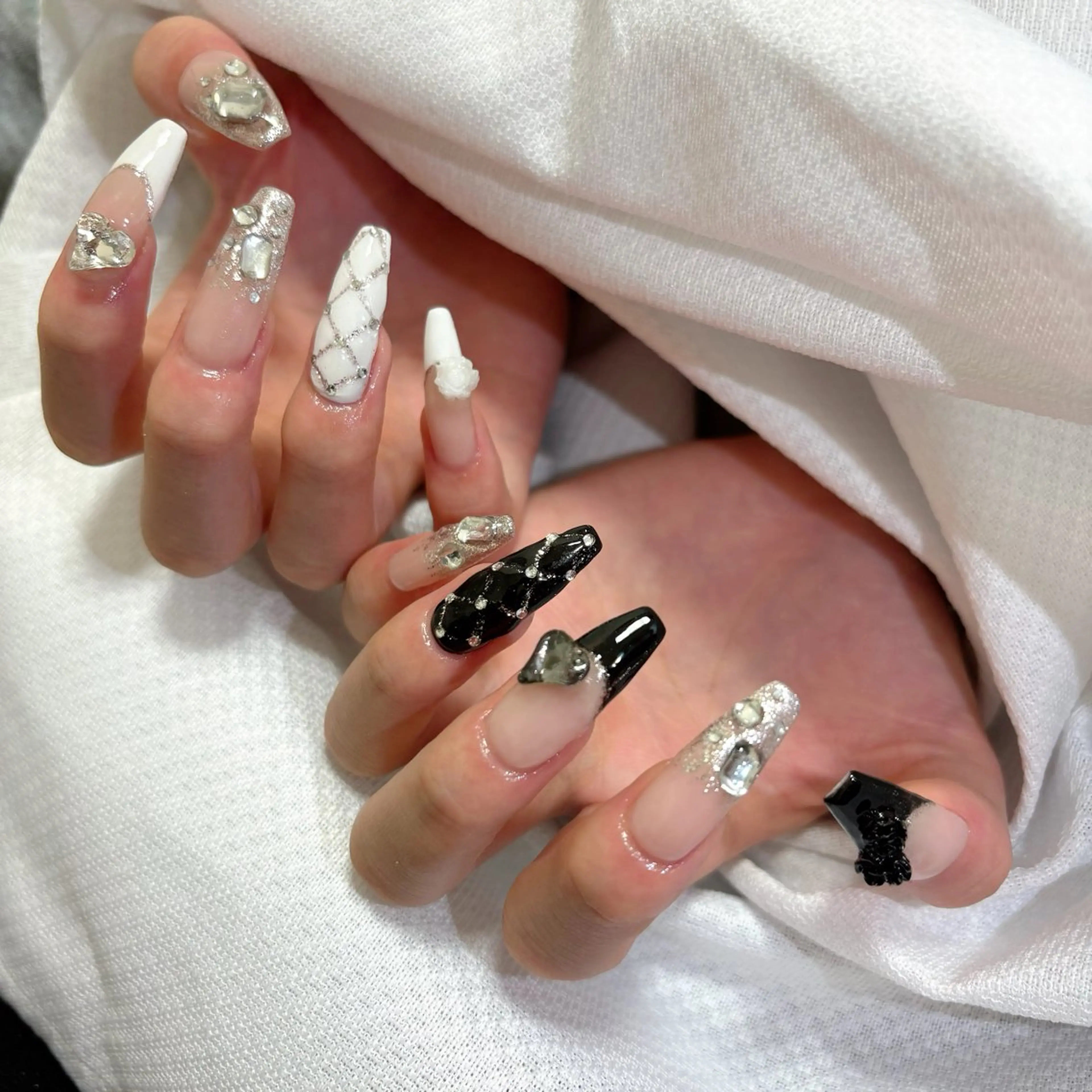 ネイル LOARY所属・LOARY 五日市店のネイルデザイン