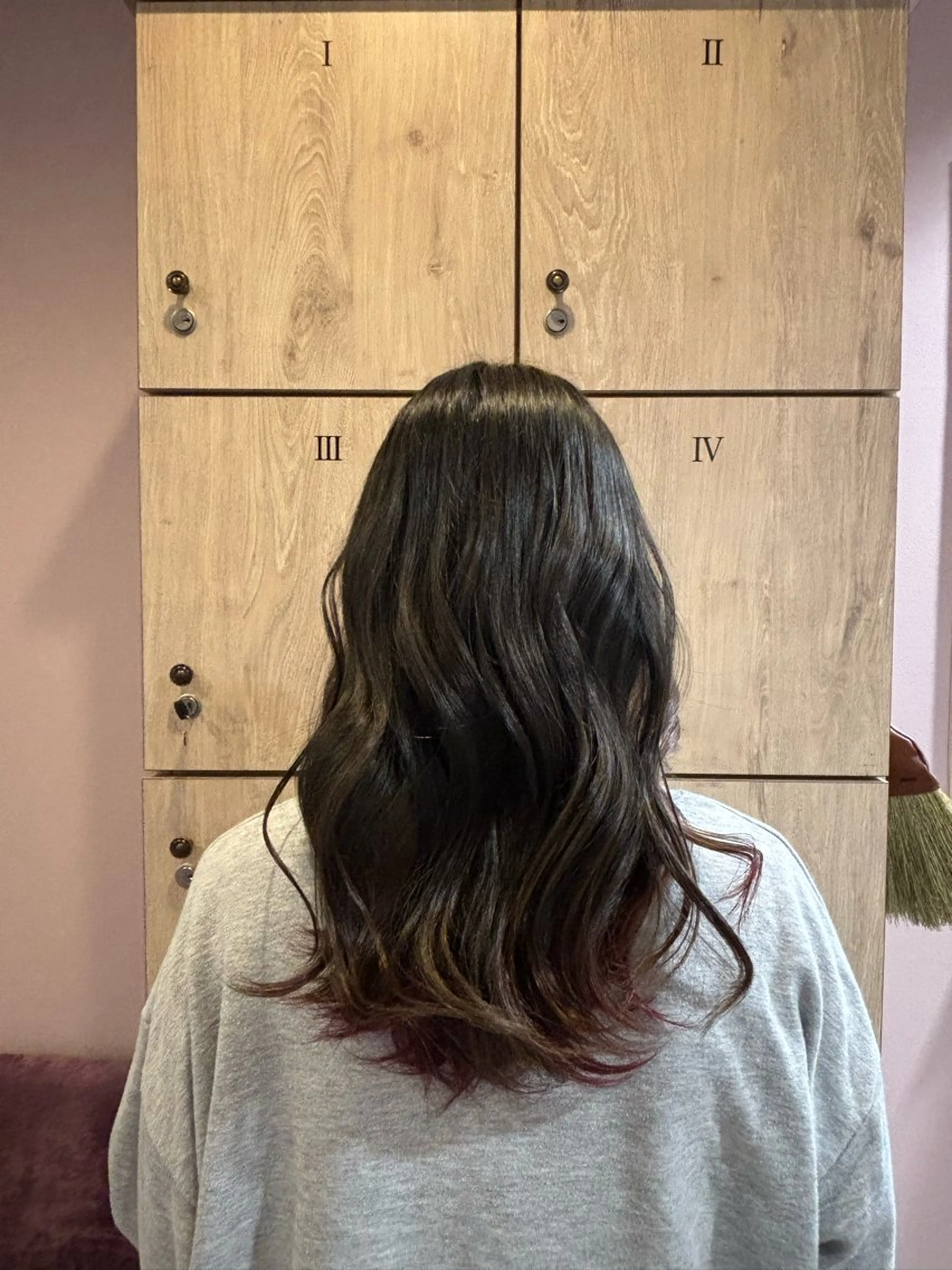 ロング カラー デザインカラー インナーカラー 透明感カラー/ くびれヘア/ユウユのヘアスタイル