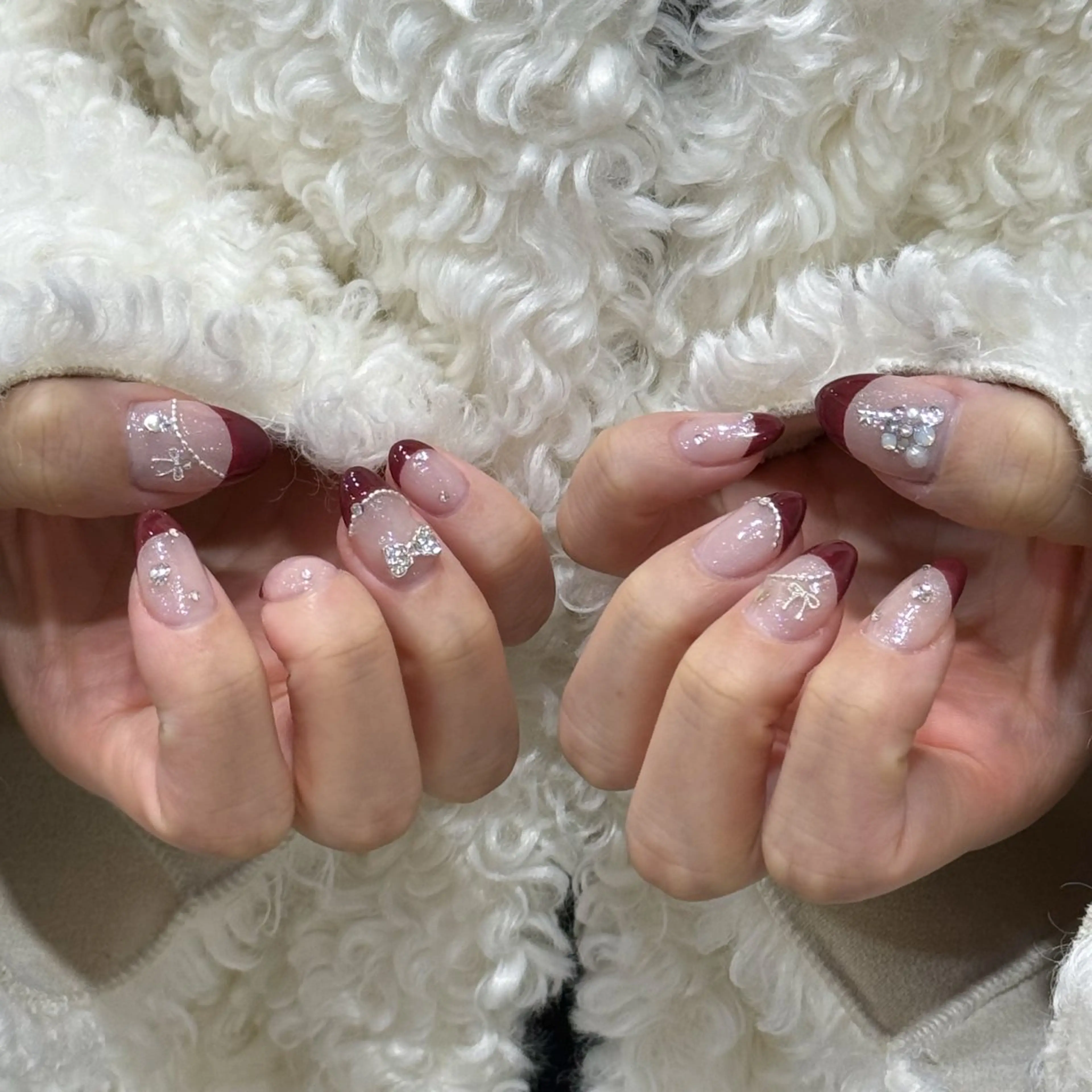 ネイル ボルドー フレンチネイル 韓国ネイル リボン ワンホンネイル ハンドネイル 韓国ネイル/ワンホン ネイル🎀表参道3分のネイルデザイン