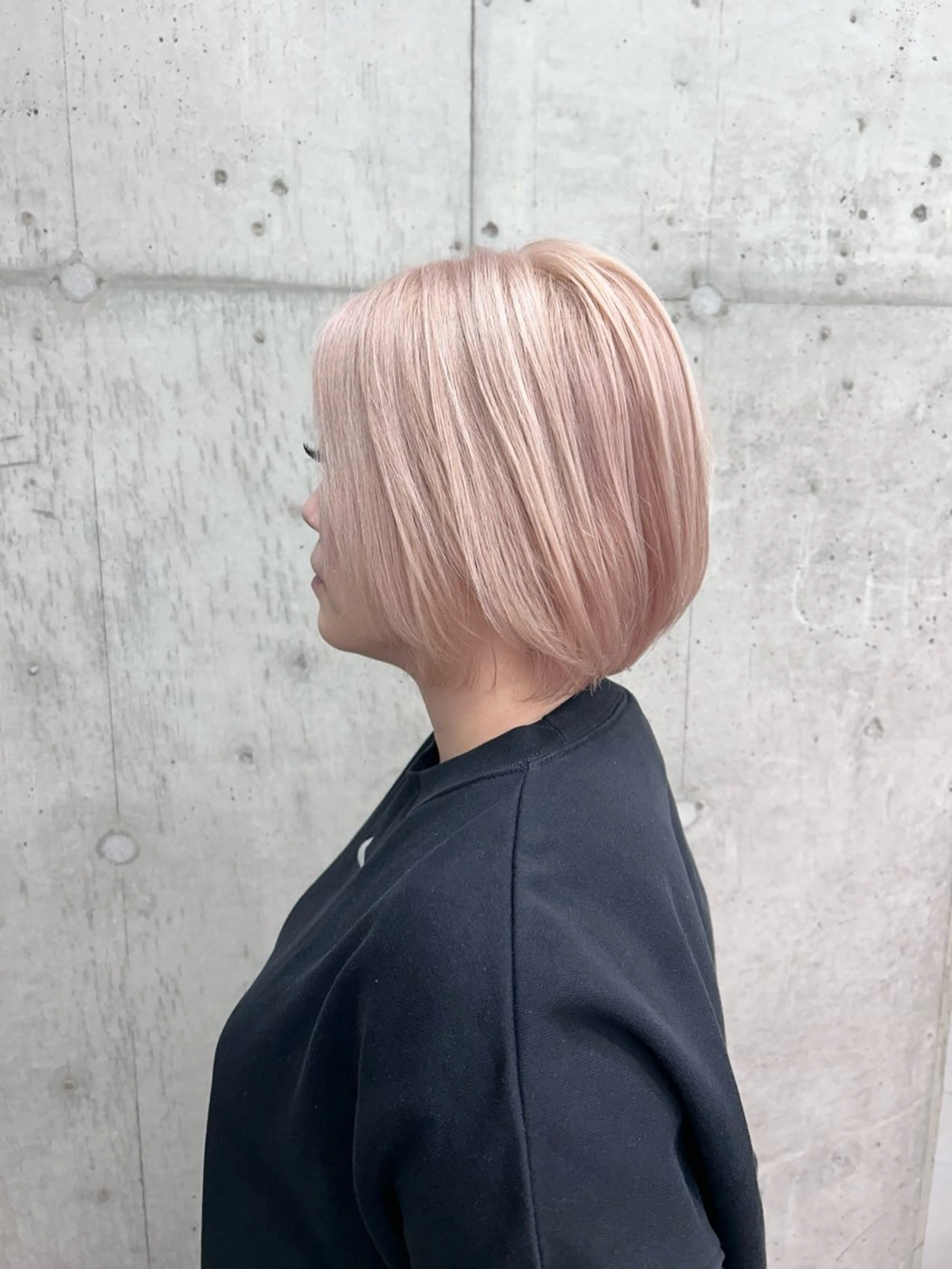 ショート 立川ブリーチ ピンク宮崎のヘアスタイル