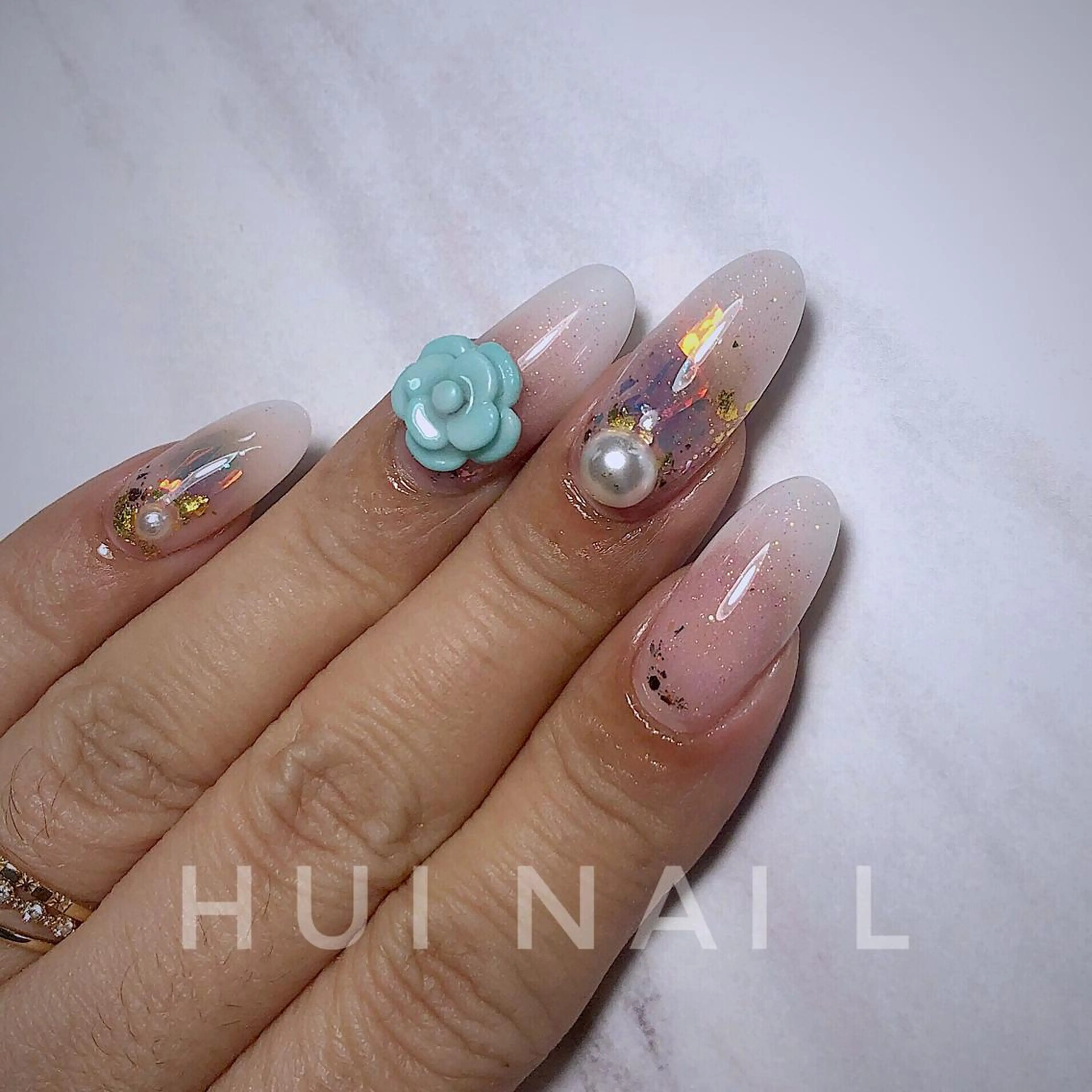 ミディアム めぐみのネイルサロン 惠のネイルデザイン