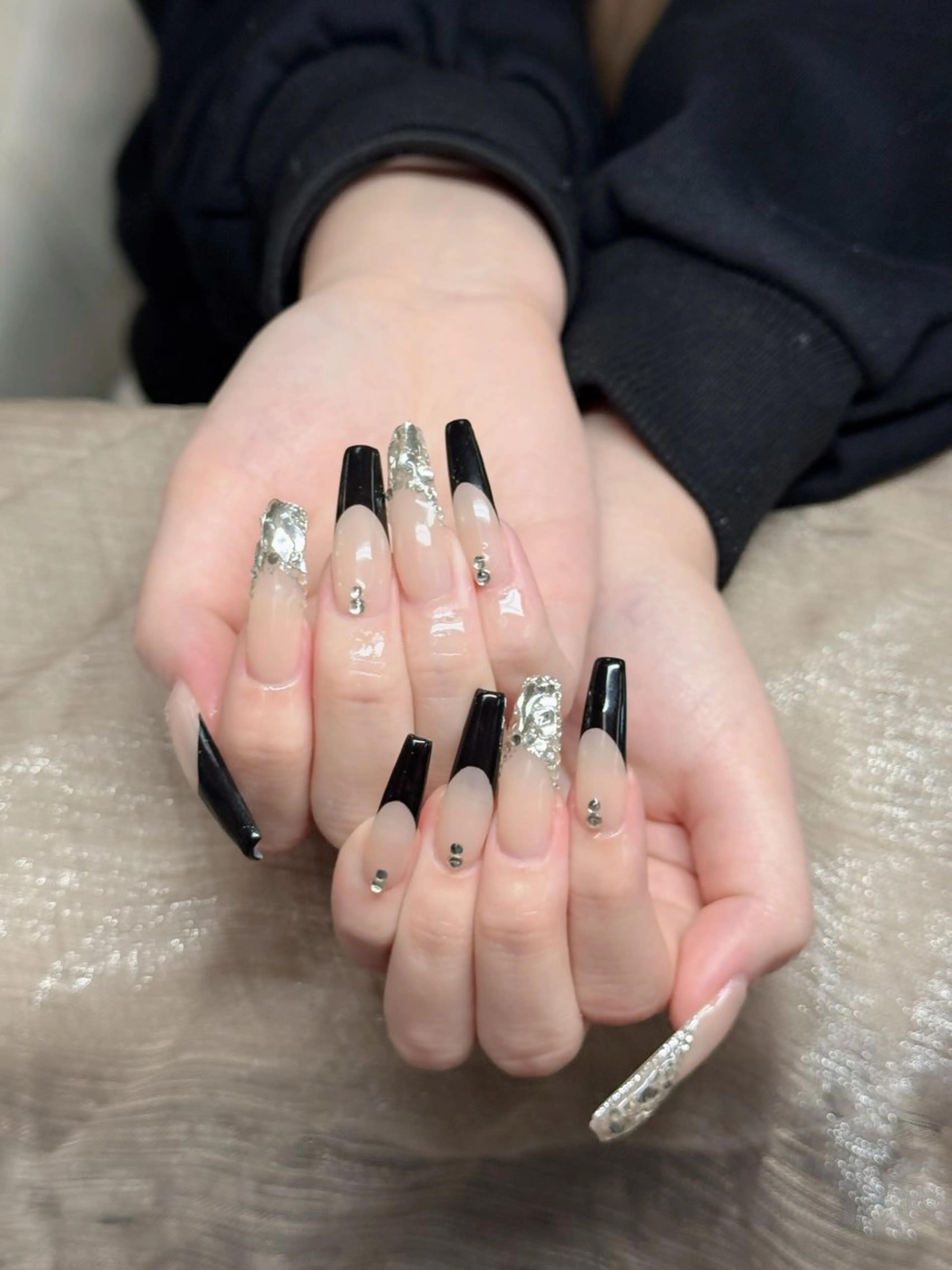 ネイル ジェルネイル 韓国ネイル マグネットネイル ネイルチップ 冬ネイル Lenie Nail Salonのネイルデザイン