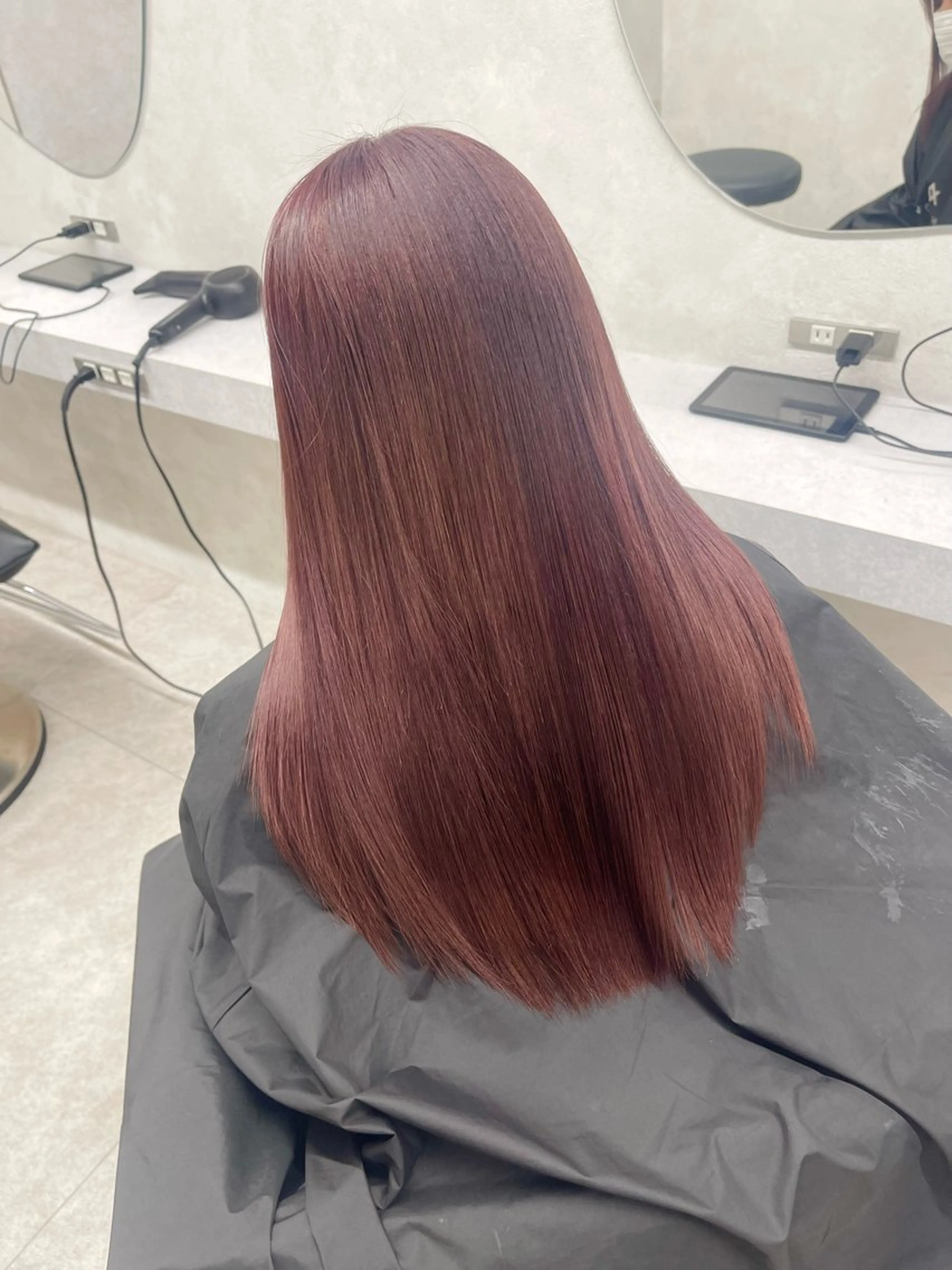 カラー ブリーチ ブリーチなしカラー レッドカラー ヘアカラー 艶髪カラー特化🧁 RIOのヘアスタイル