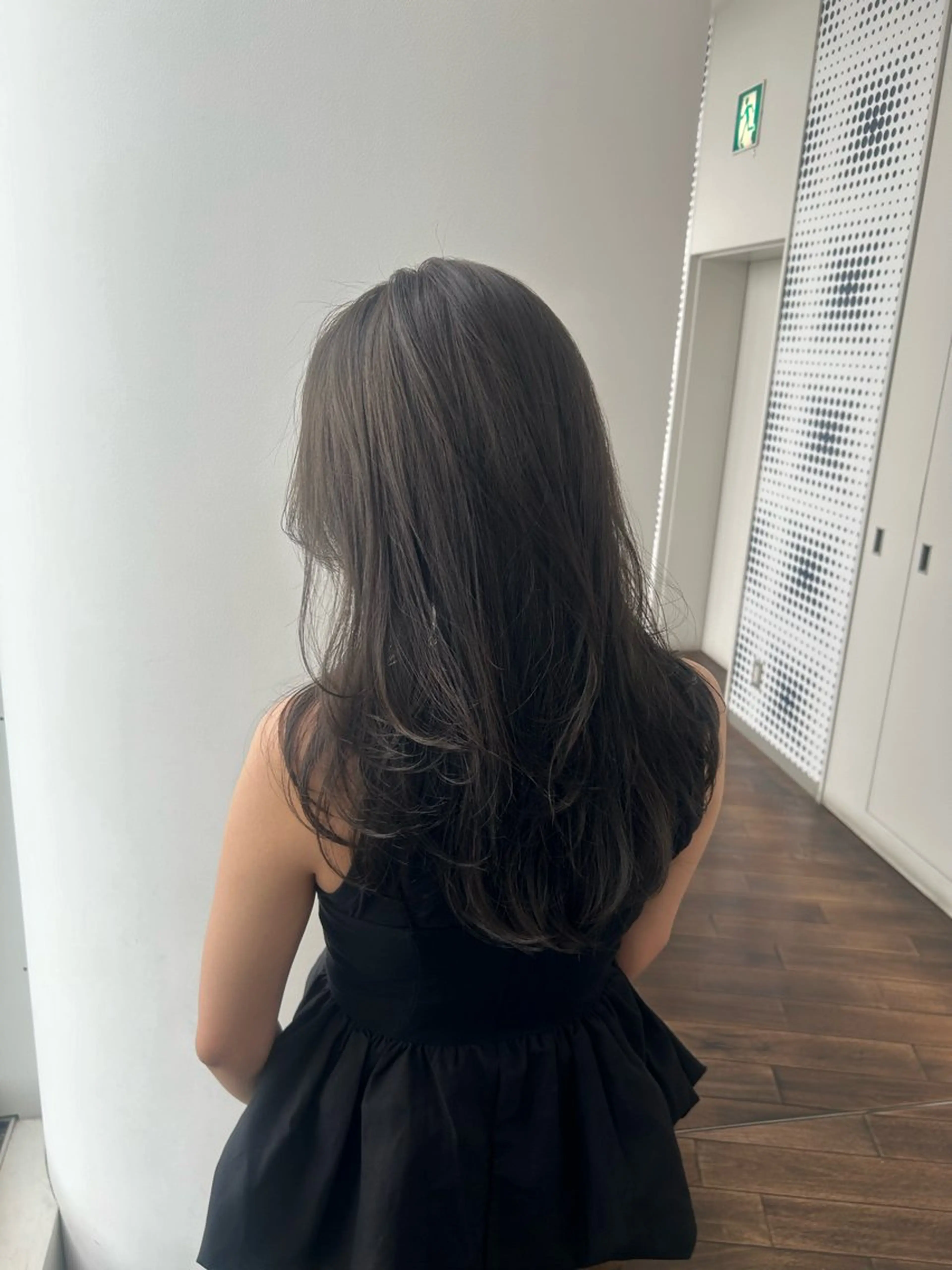 ロング カラー レイヤーカット/ 透明感カラー/カナのヘアスタイル