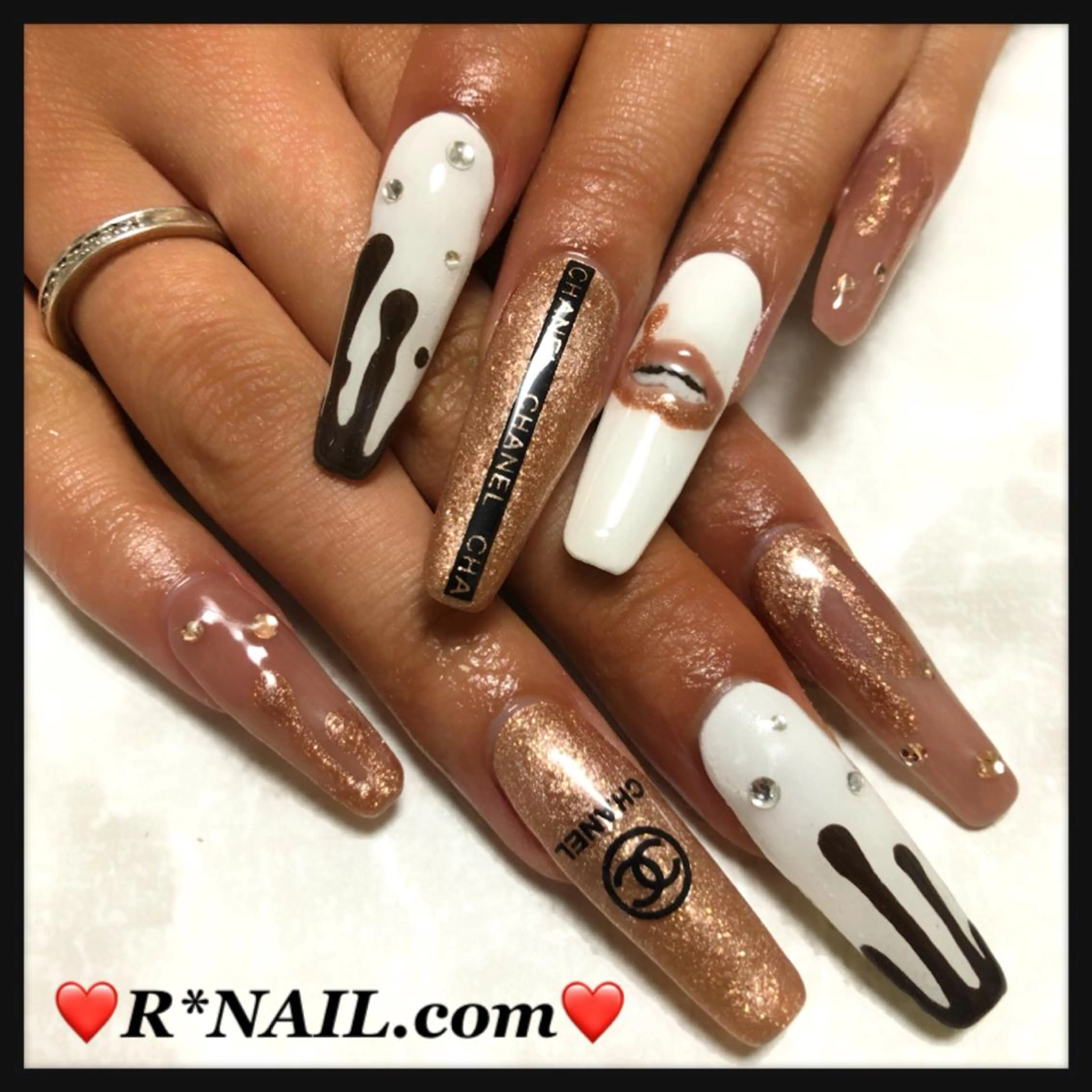 ネイル R*NAIL .comのネイルデザイン