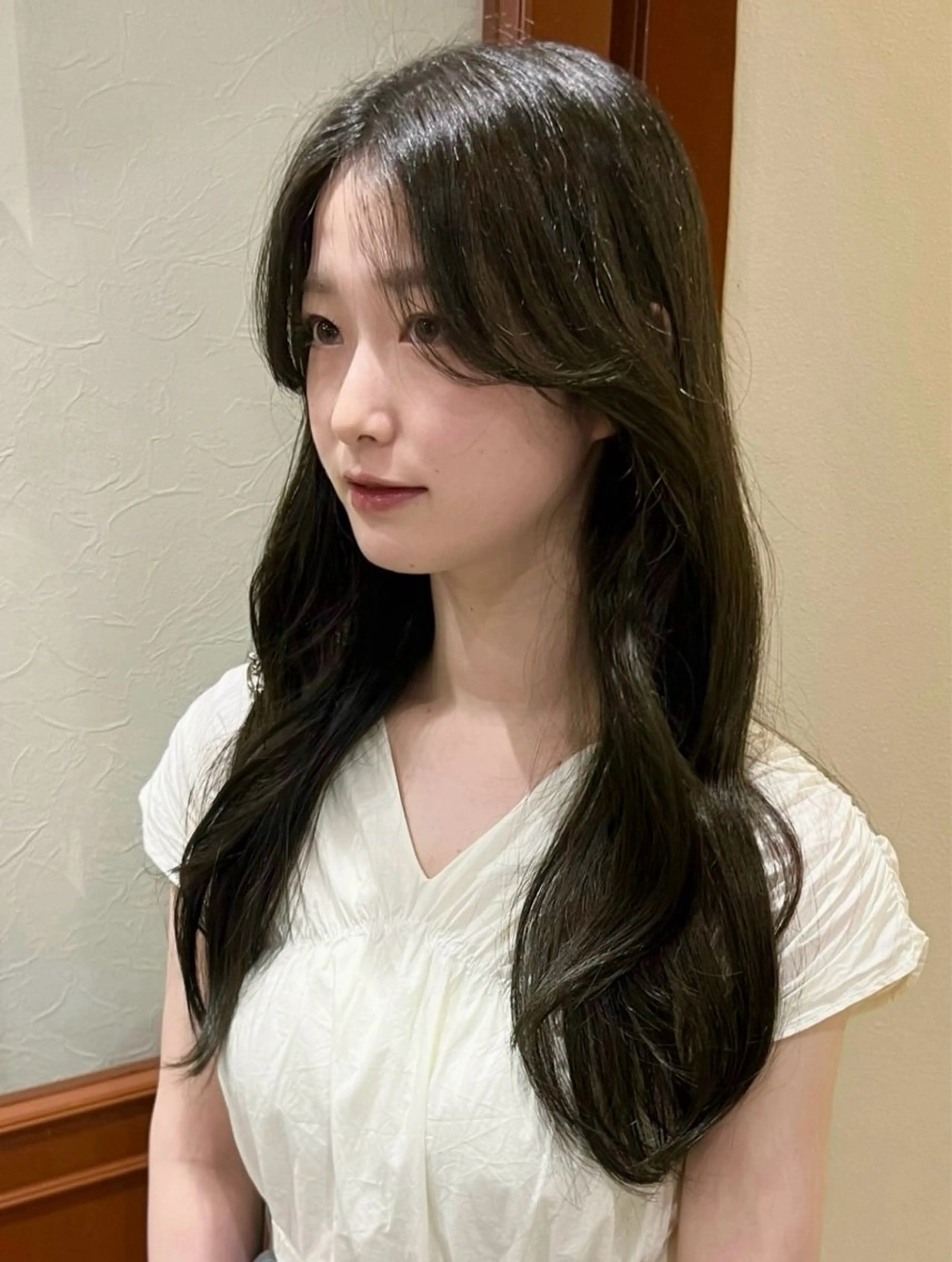 ロング カラー ロングレイヤー ベージュカラー グレージュ オリーブベージュ オリーブカラー カット ヘアカラー トリートメント Kasumi /伏見 /髪質改善/ロングのヘアスタイル