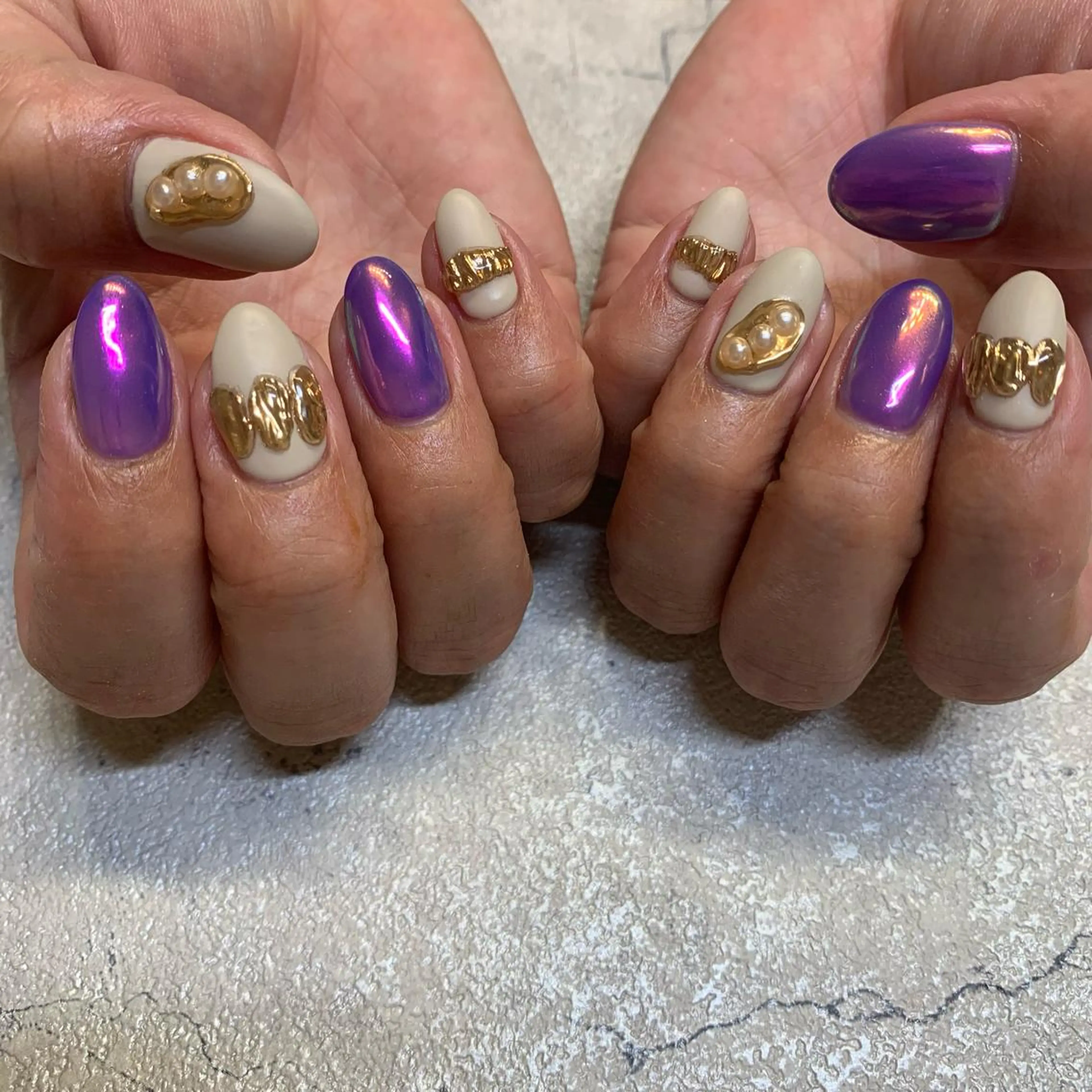 ネイル オーロラネイル ミラーネイル ハンドネイル Aimer Ciel エメシエル大宮ネイルのネイルデザイン