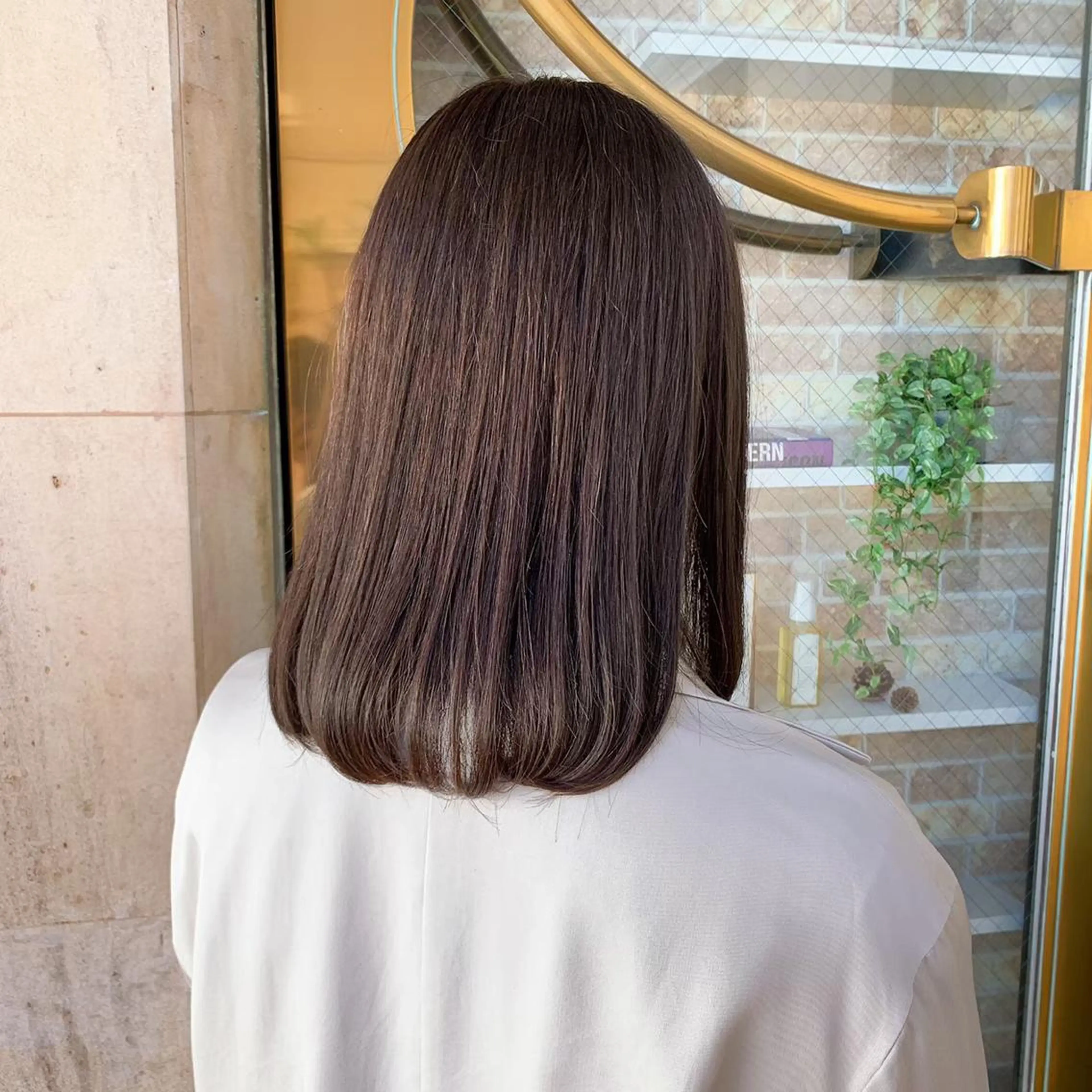 ミディアム カラー ブリーチなし✨艶髪 カラー𓃲YAGIのヘアスタイル