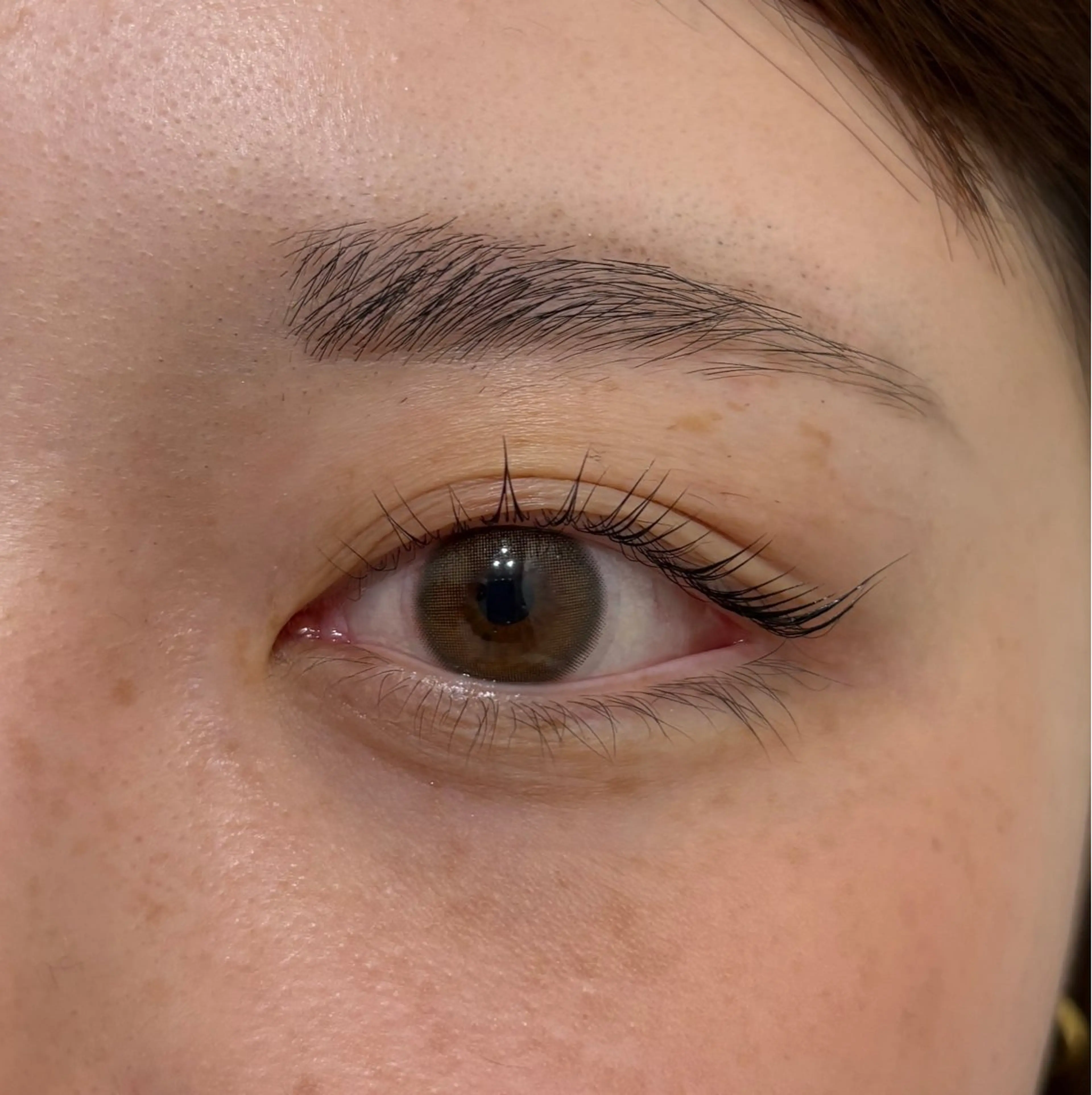 マツエク・マツパ eye lash  Lucia 難波所属・ひらおか ういの眉毛・アイブロウイメージ