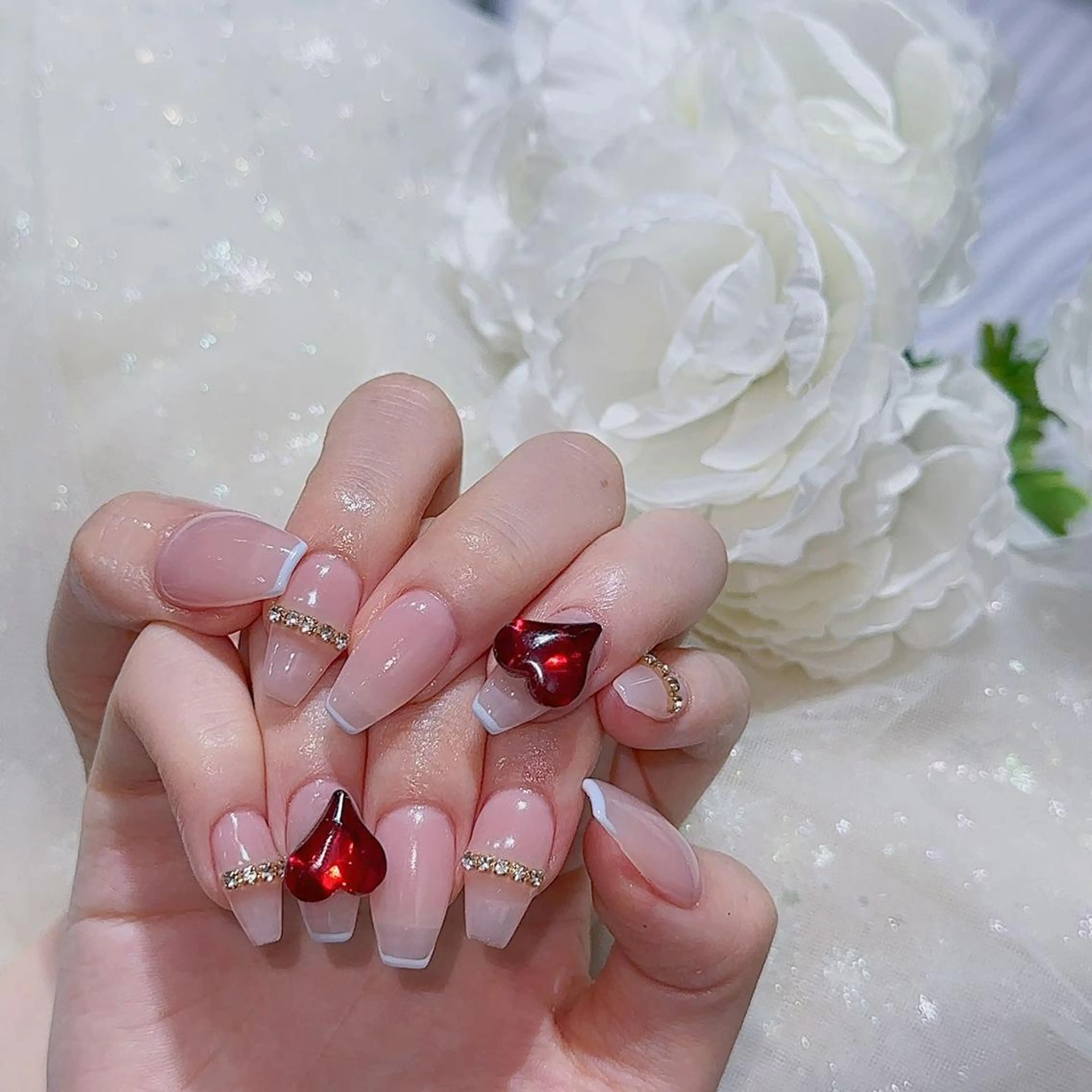 ネイル アートネイル 長さ出し ネイルチップ Queens マオのネイルデザイン