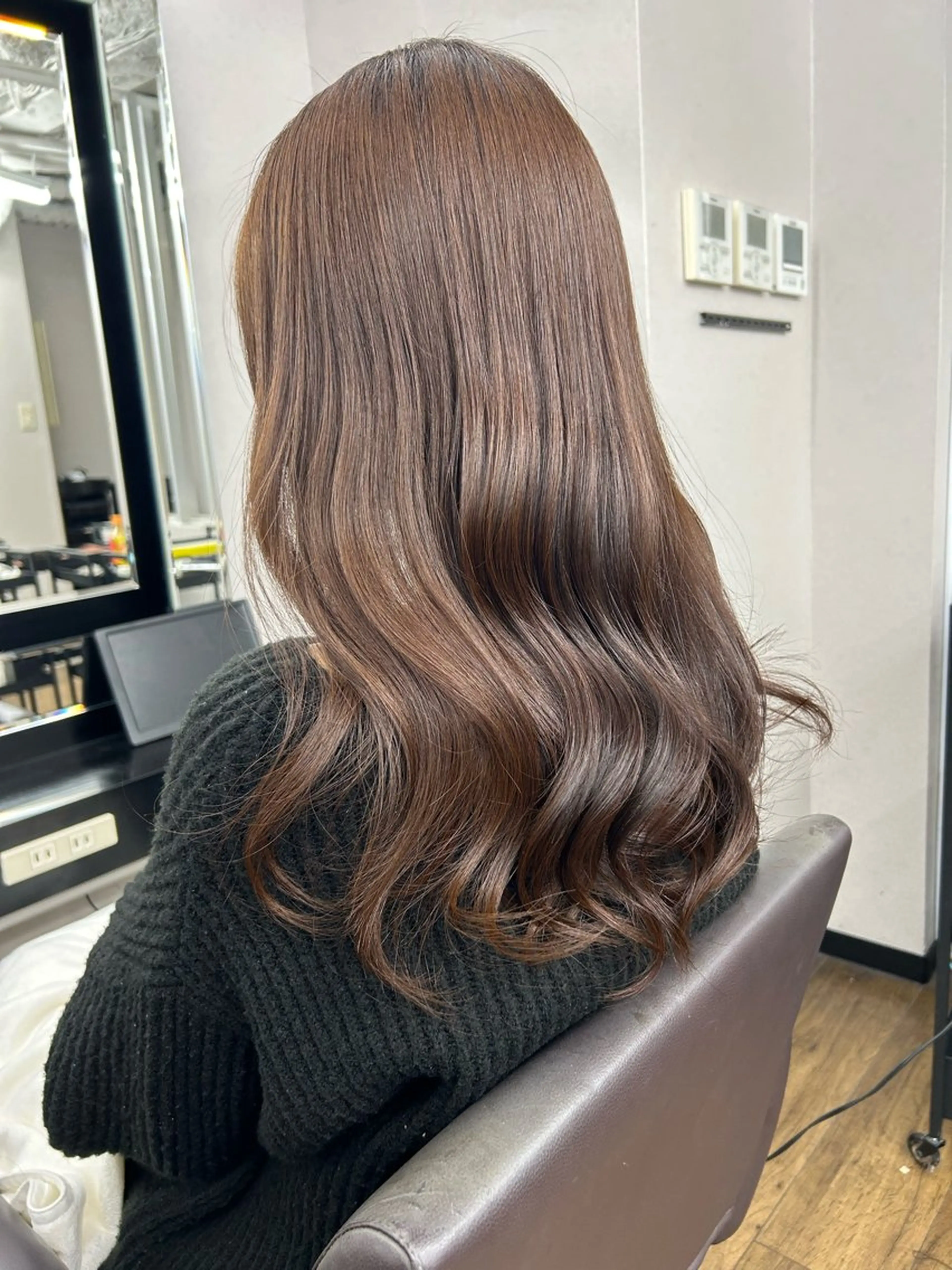 セミロング カラー 韓国風ヘア レイヤーカット alpha. カラーエクステ下妻のヘアスタイル