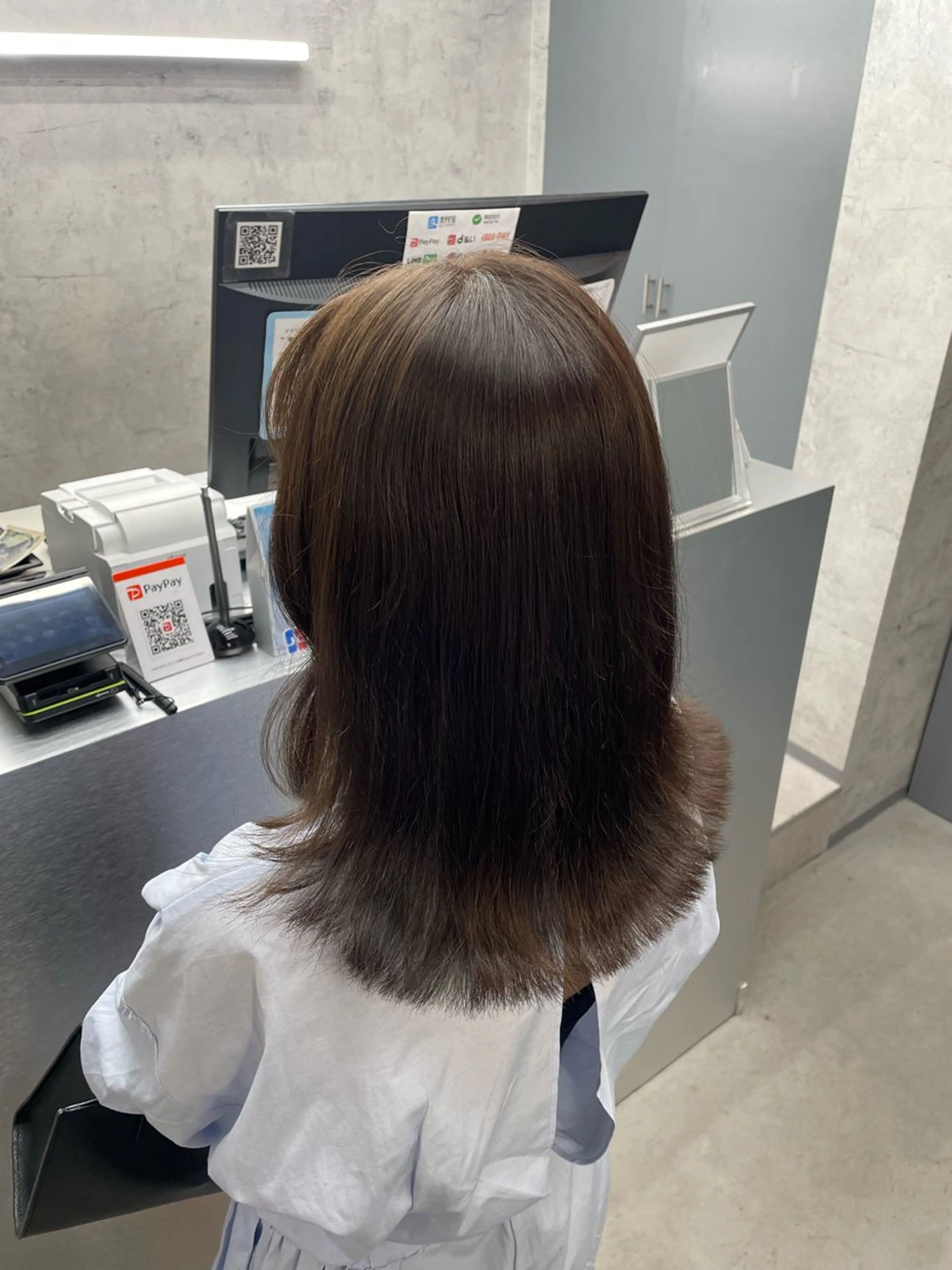 セミロング カラー レイヤー×顔周 り×髪質改善/MIUのヘアスタイル