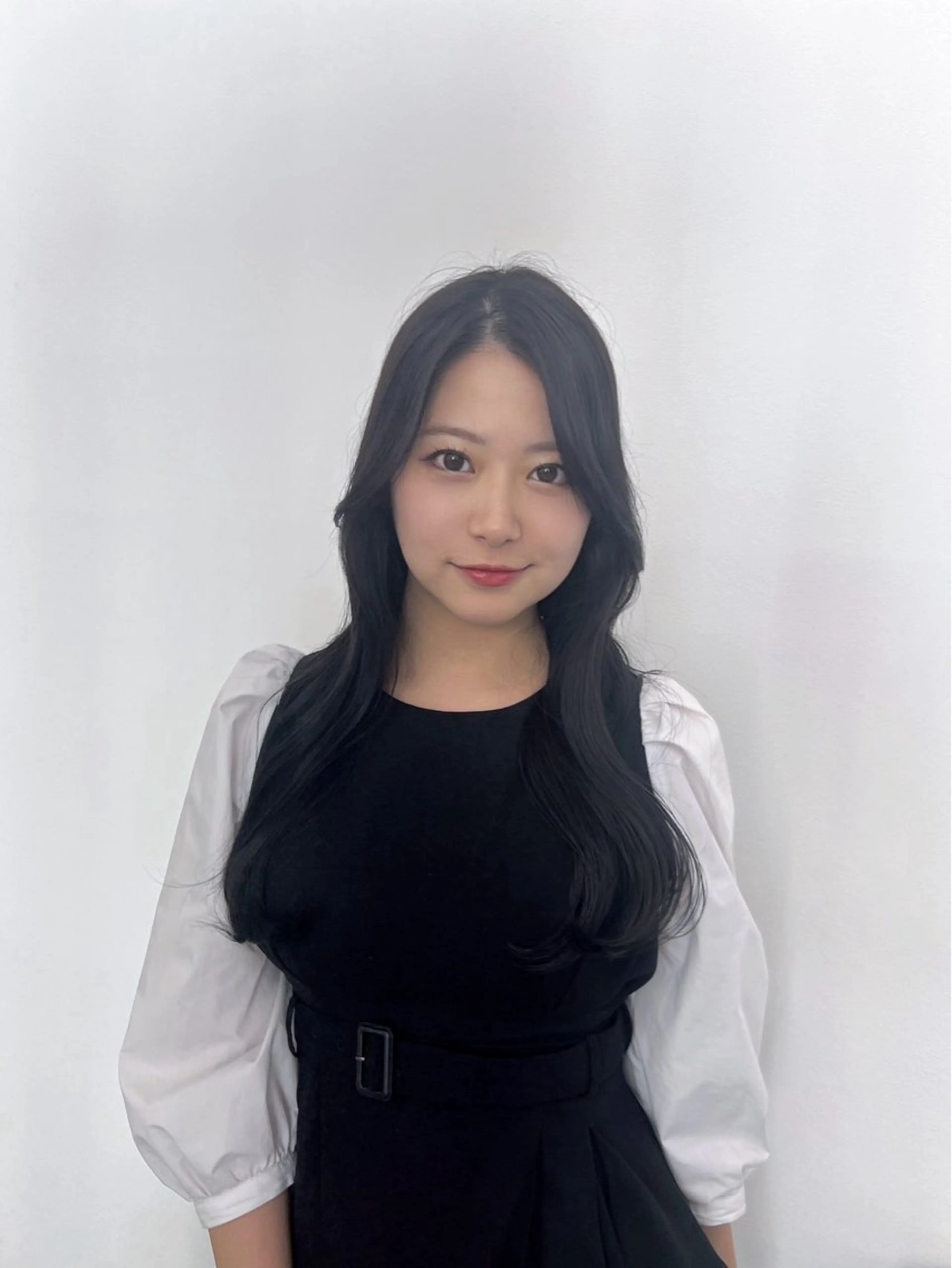 ロング レイヤーカット🩵 盛れ顔周り/Miuのヘアスタイル