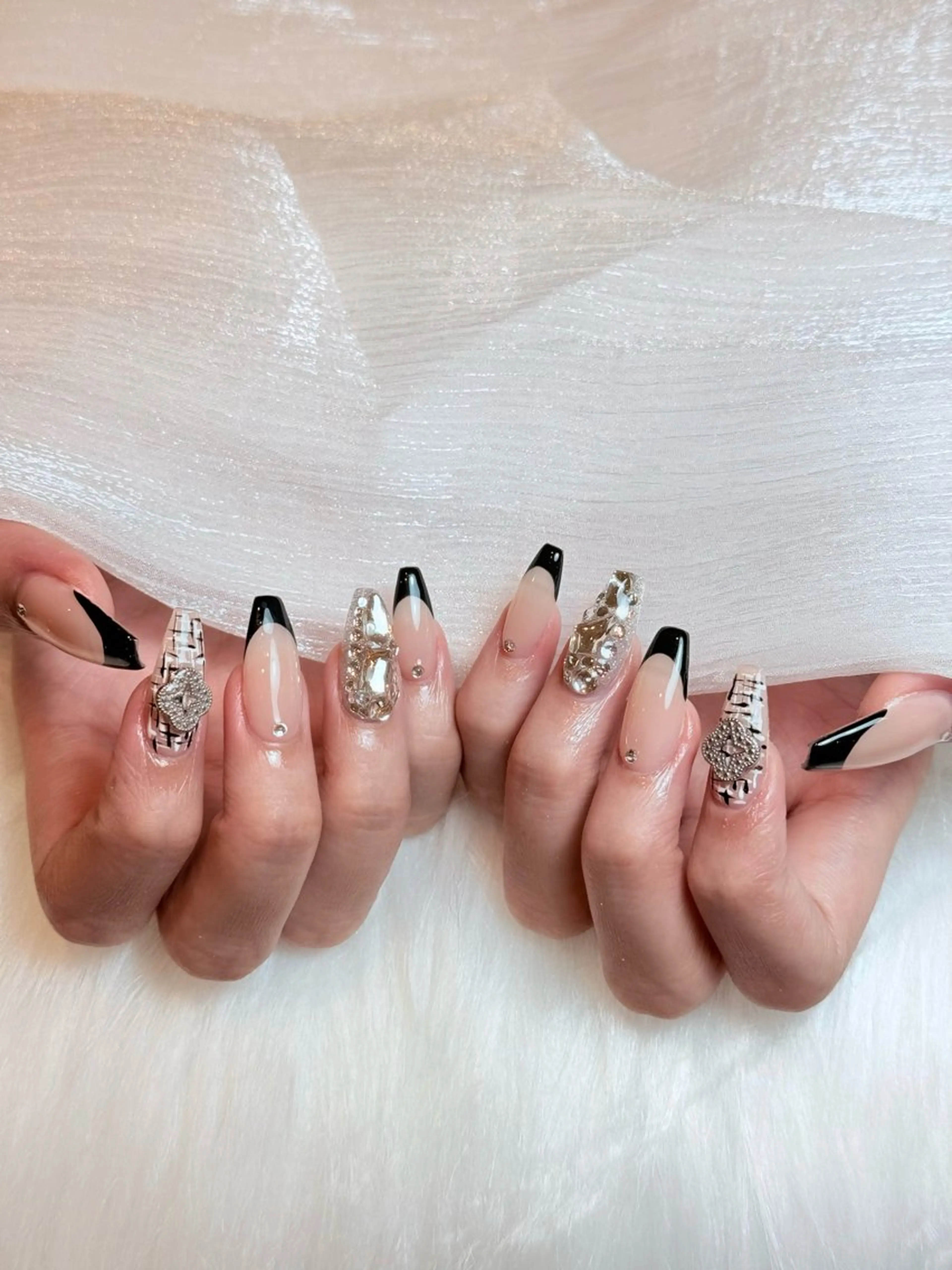 ネイル 韓国ネイル ニュアンスネイル シンプルネイル 春ネイル ワンホンネイル ハンドネイル ハンドケア Nihonthy Nail 新宿所属・Nihonthy Nail 新宿のネイルデザイン