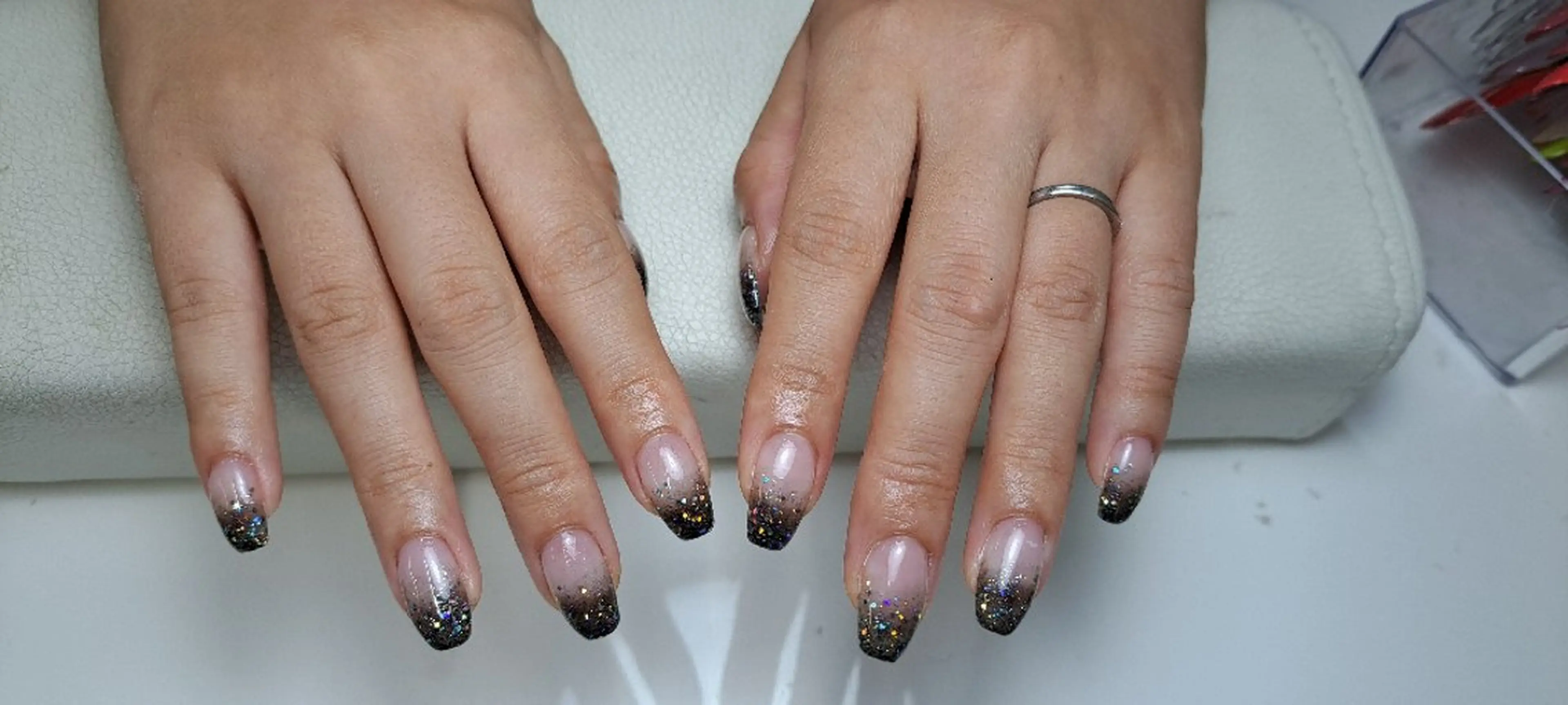 ネイル グラデーション ラメ(グリッター) ラメグラデーション ハンドネイル tumake🤍 Kokoroのネイルデザイン