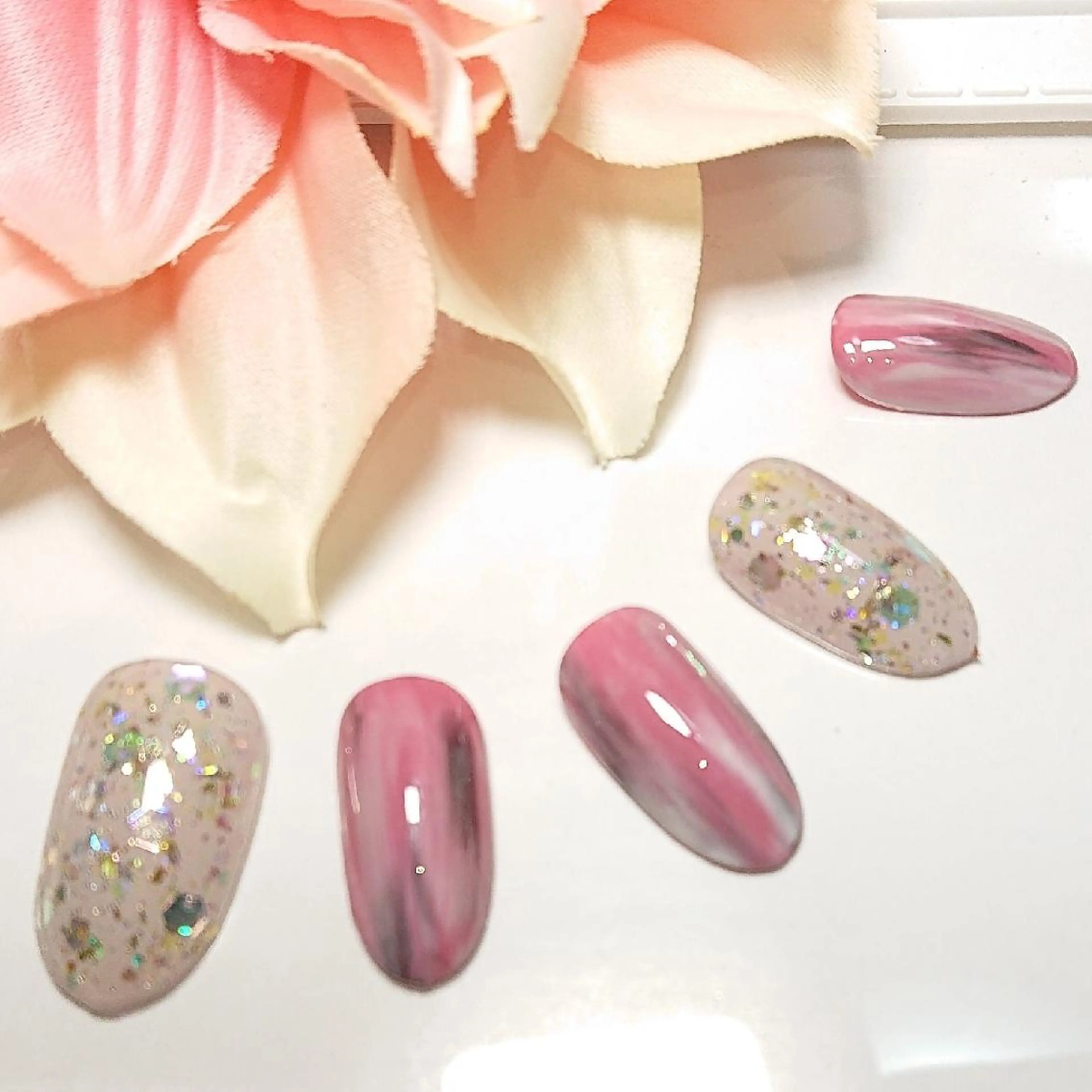 ネイル ニュアンスネイル KOYAMA KIMIEのネイルデザイン