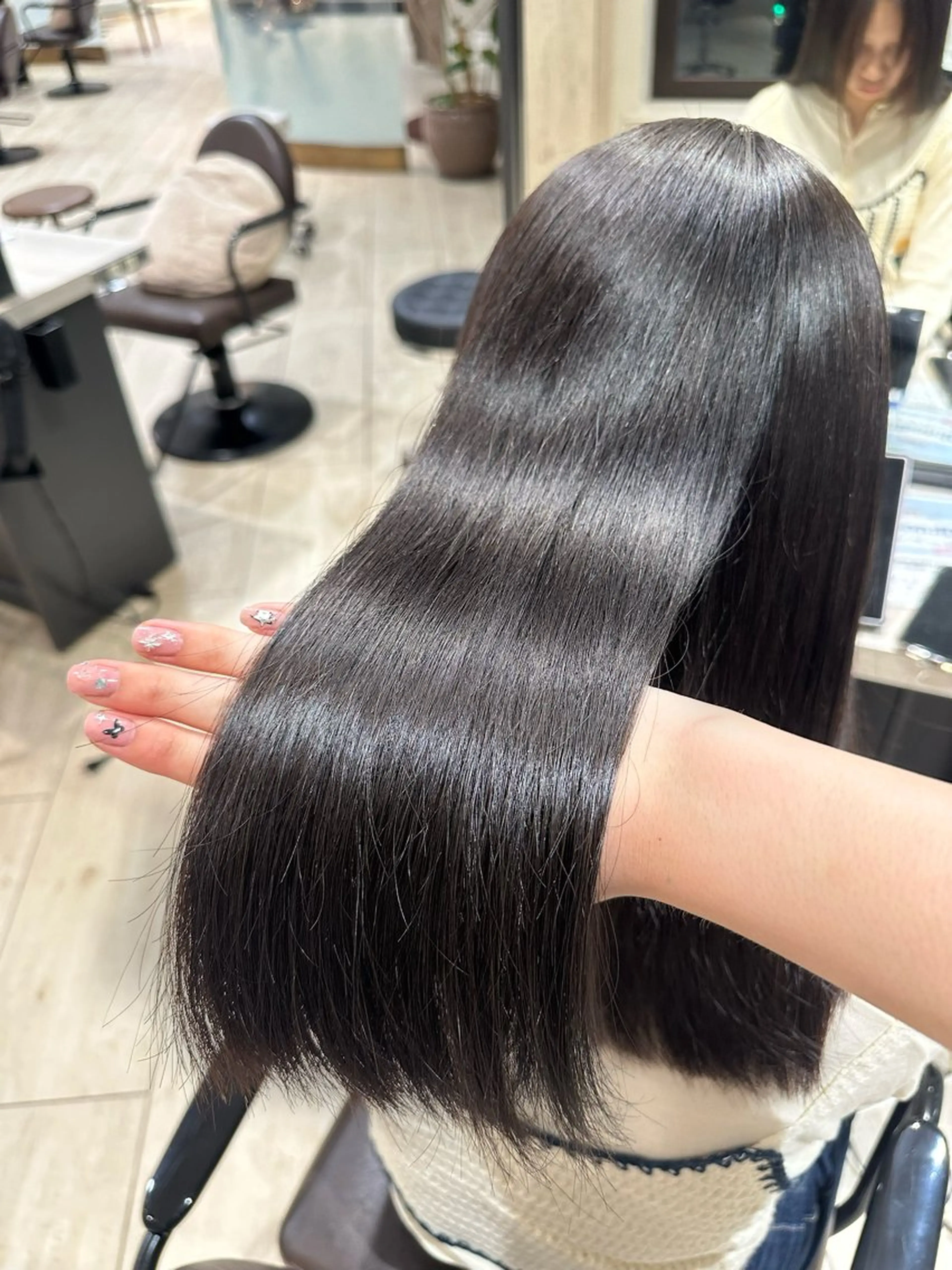 セミロング パーマ 伸ばしかけ 縮毛矯正 euphoria銀座所属・艶髪／ブリーチ🌟 銀座/HARUKAのヘアスタイル