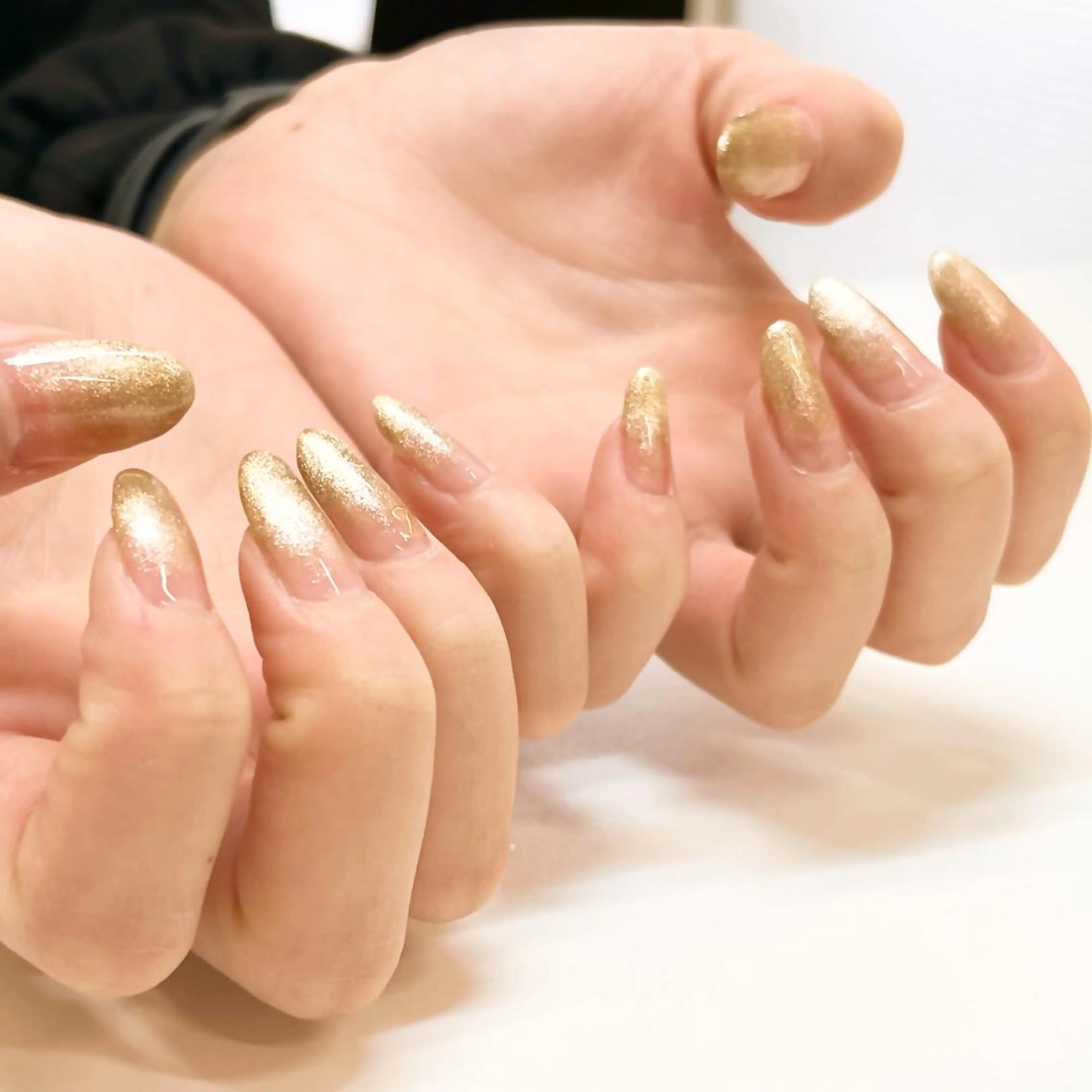 セミロング ネイル グラデーション ラメ(グリッター) ラメグラデーション RIONnail(リオンネイル)所属・RIONnail Yurikaのネイルデザイン
