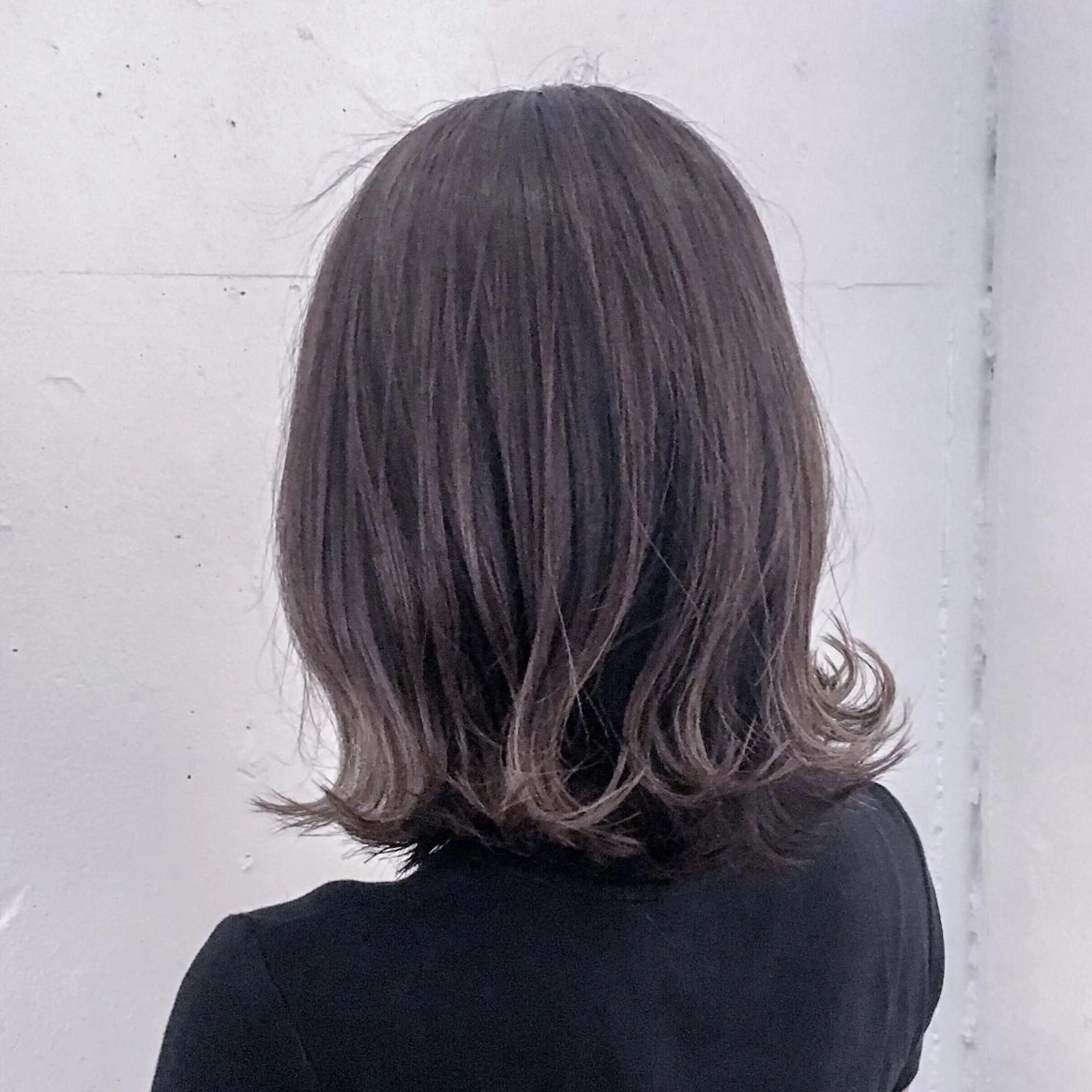 ミディアム カラー ヘアカラー トミタ アツシのヘアスタイル