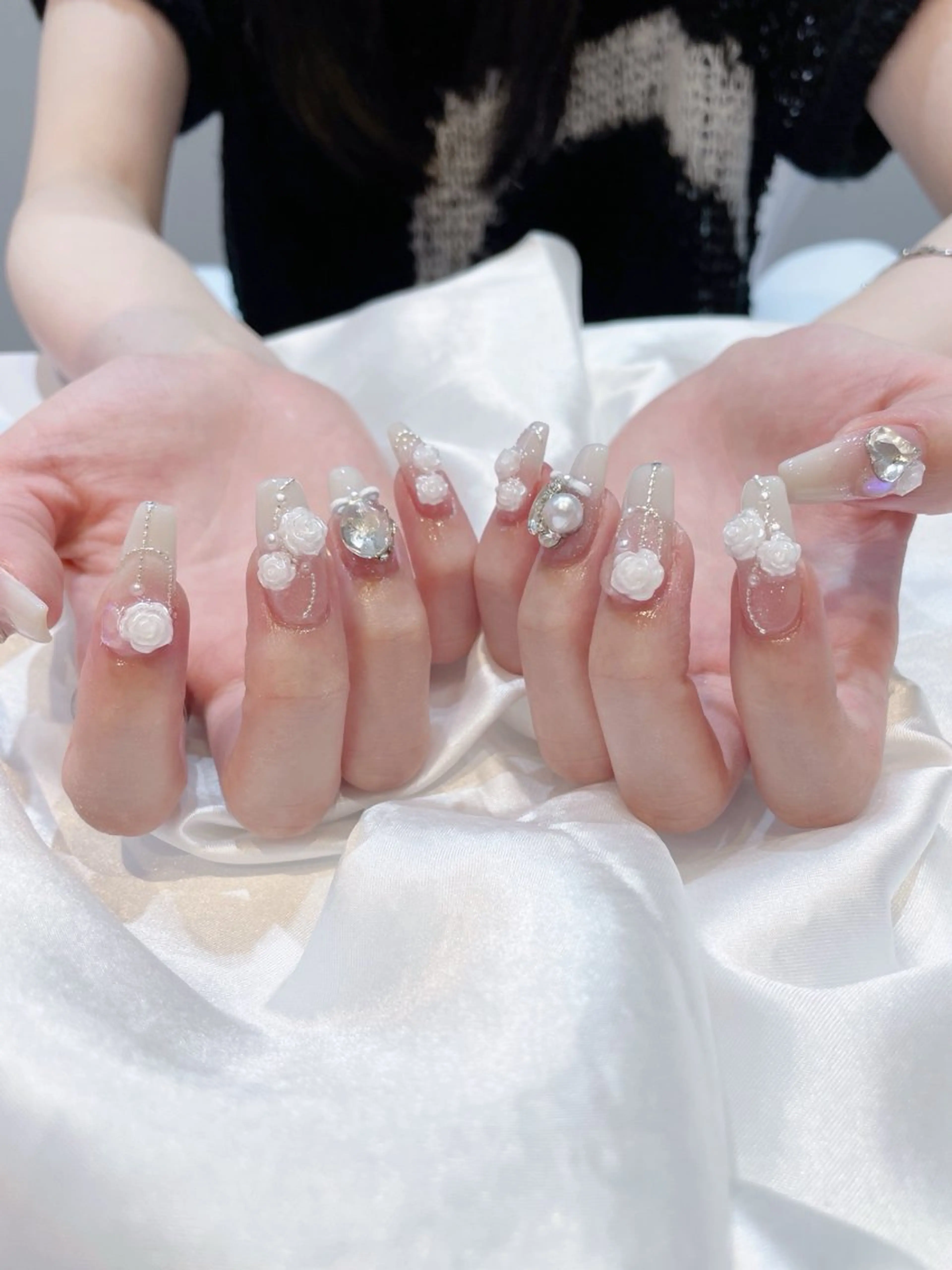 ネイル ハンドネイル classic 新横浜所属・山田 暉のネイルデザイン