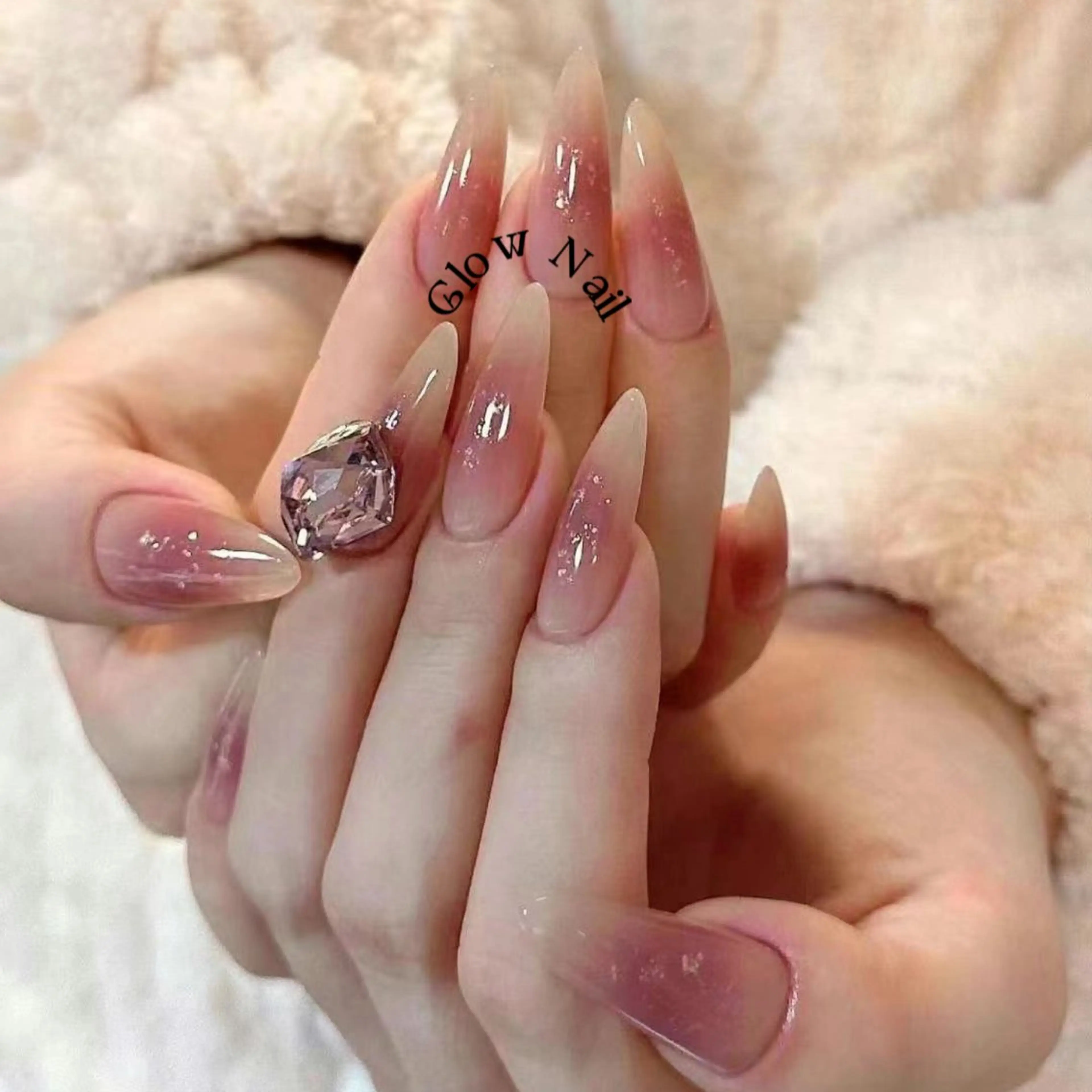 ネイル Glow Nail スカルプ専門店のネイルデザイン