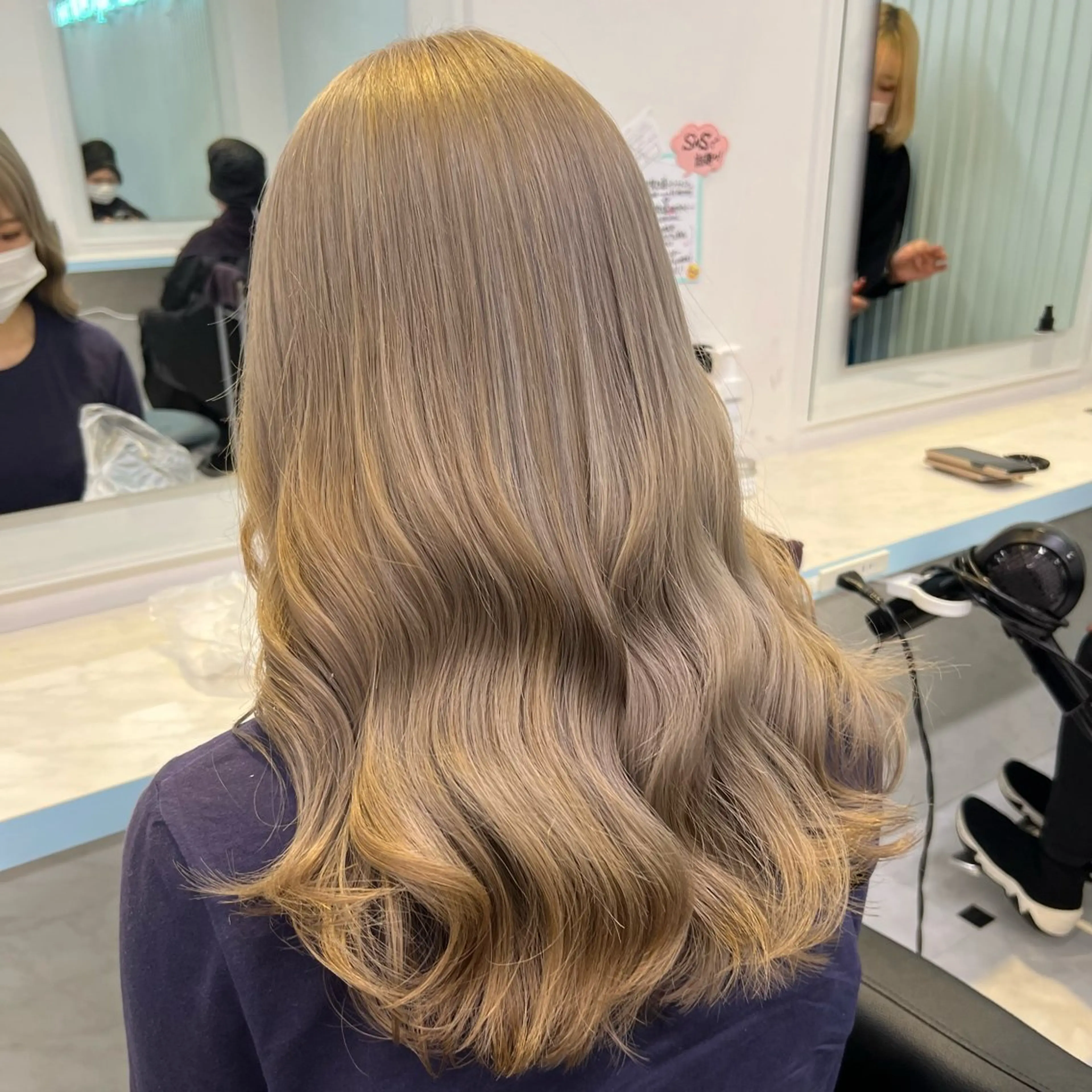 ロング カラー ヘアアレンジ ヘアカラー トリートメント ヘアセット 艶髪グレージュ特化/ CHIKARAのヘアスタイル