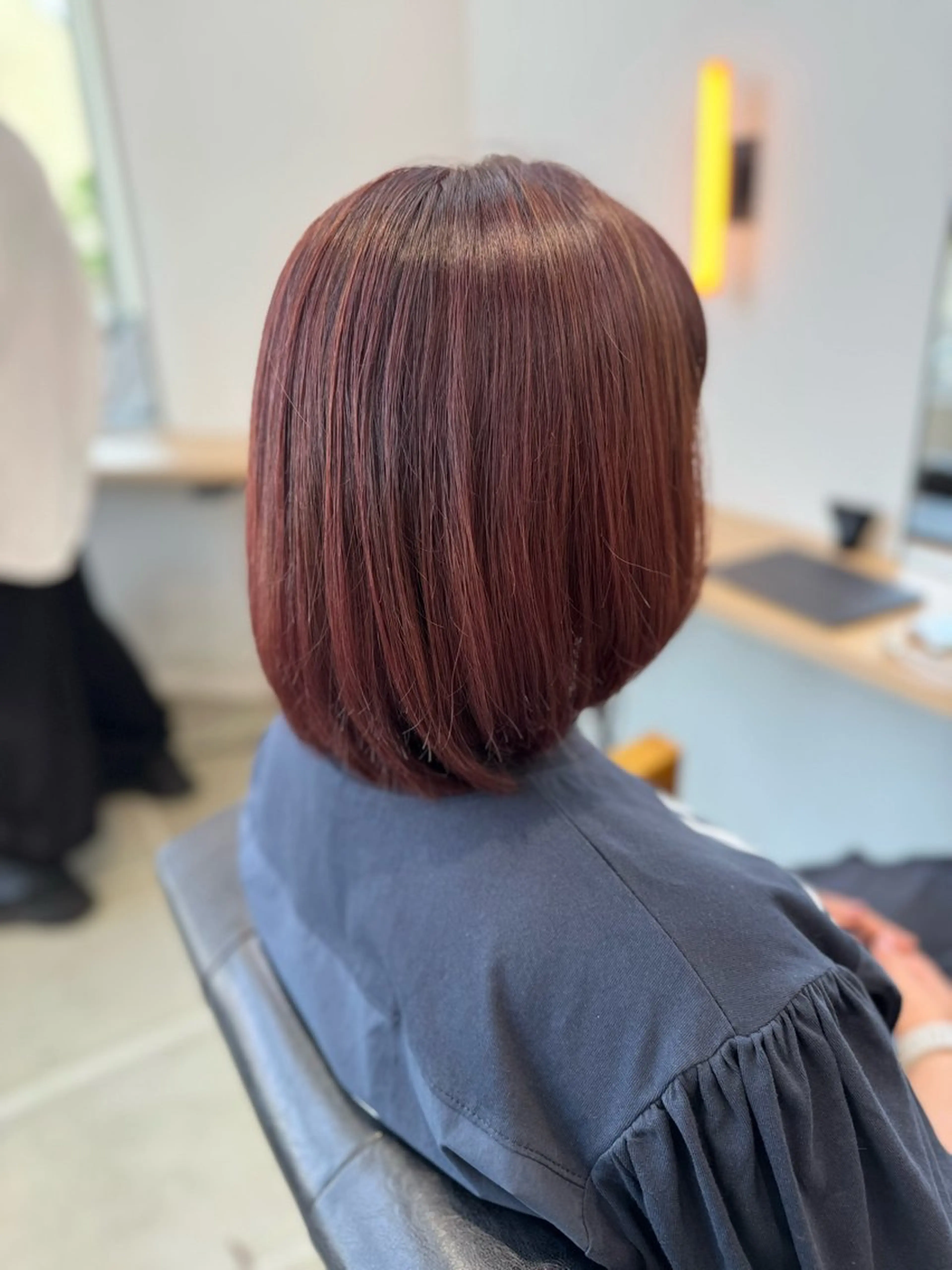 ショート ボブ 小顔カット 小川 真由子のヘアスタイル