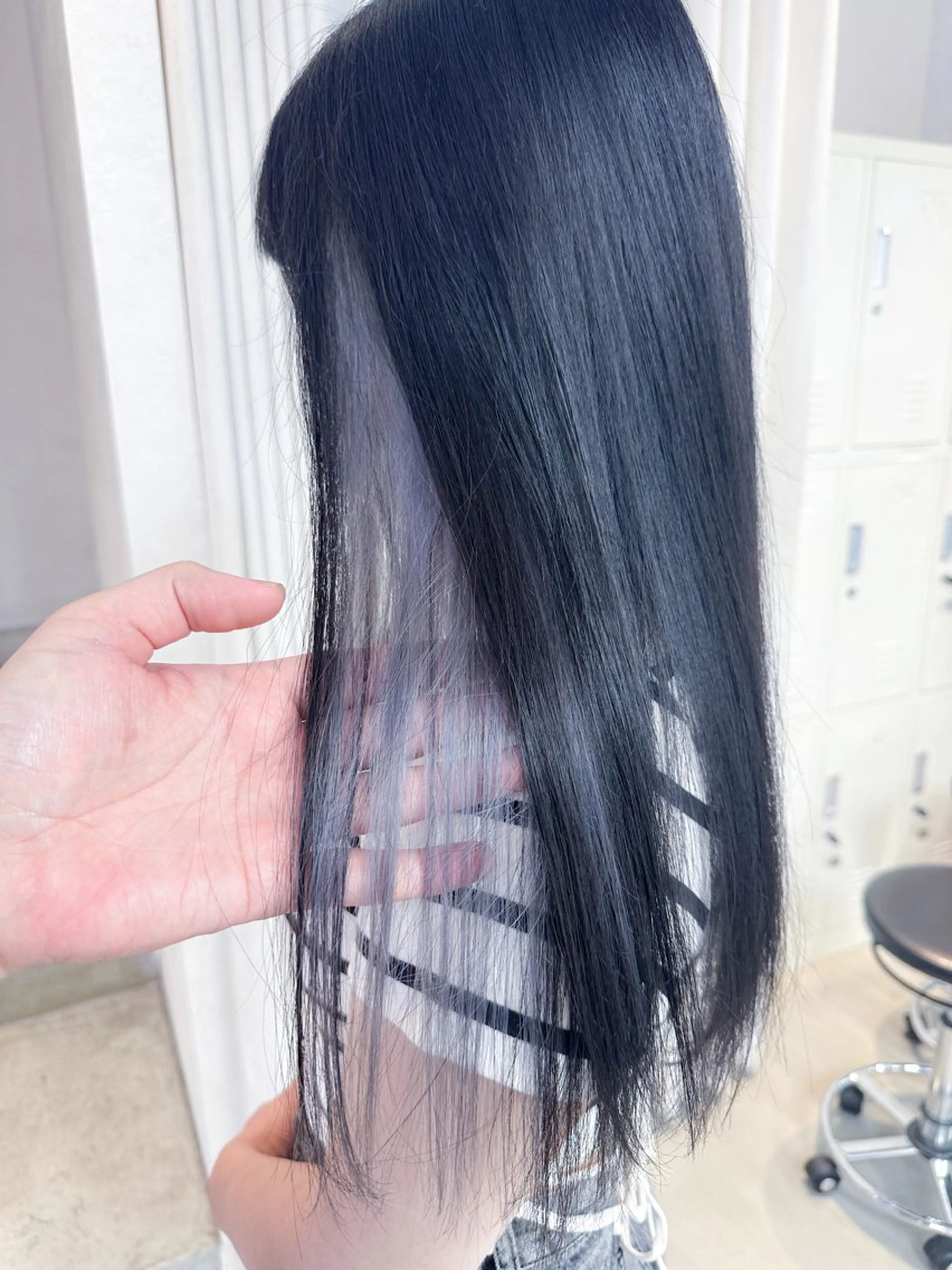 ロング カラー ブリーチ エドルカラー イルミナカラー ラベンダーカラー ロング カット ヘアカラー BOX mico.のヘアスタイル