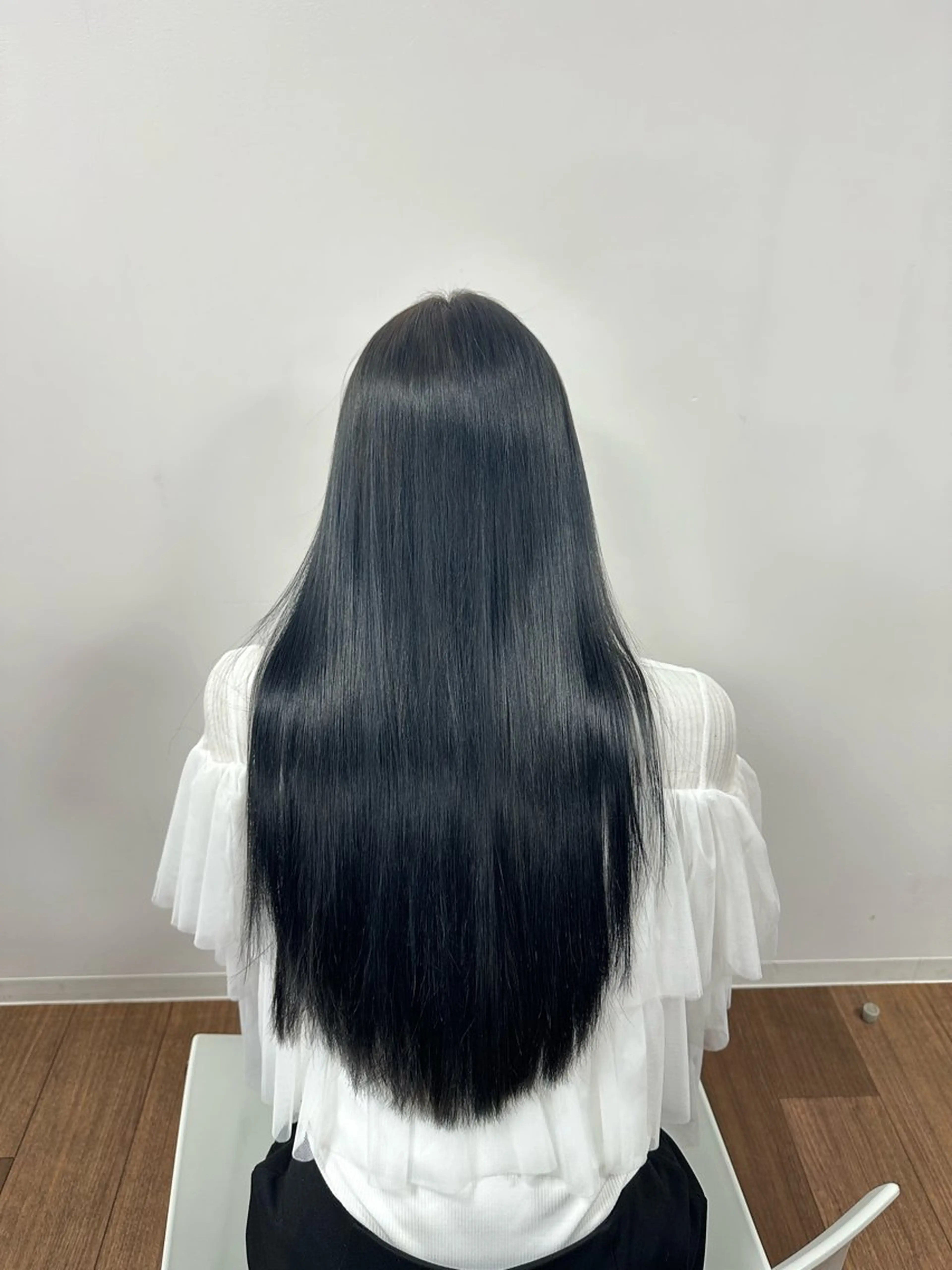 ロング カラー トリートメント 崎園 佑真のヘアスタイル