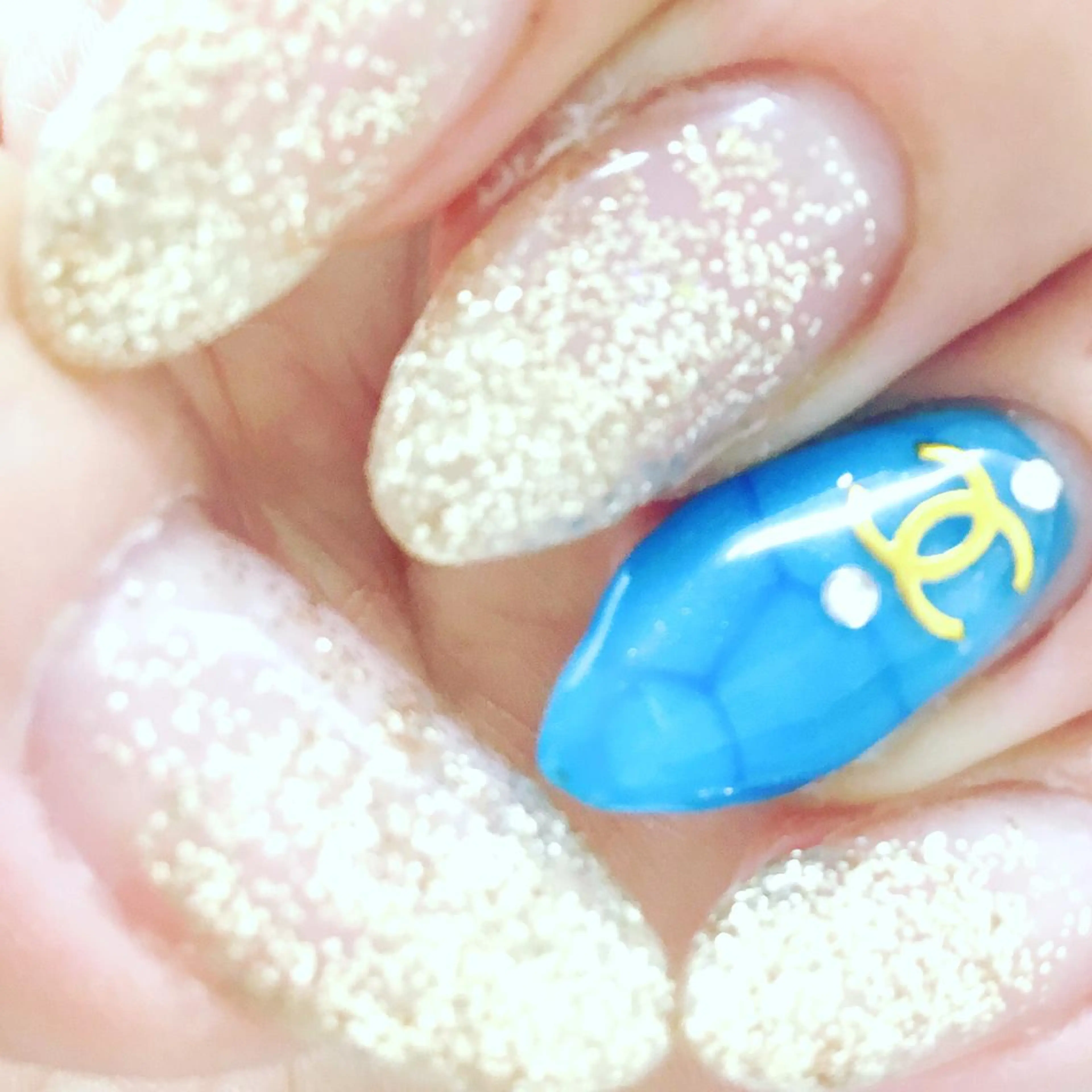 ネイル e.nail所属・和賀井 恵理のネイルデザイン